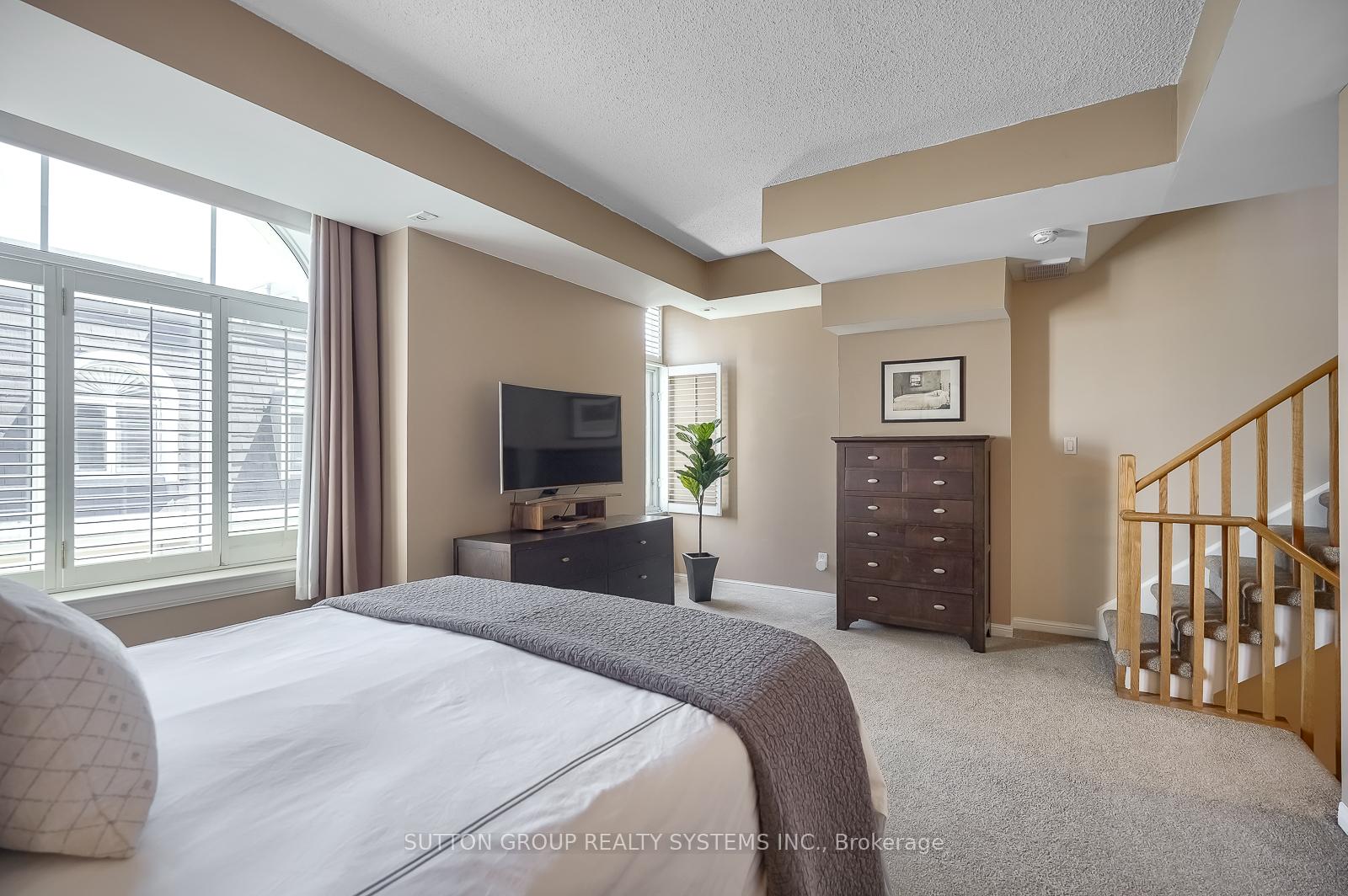 Photo 30 of Unit 323, 32 Stadium Road, Toronto, Niagara — HOMEH