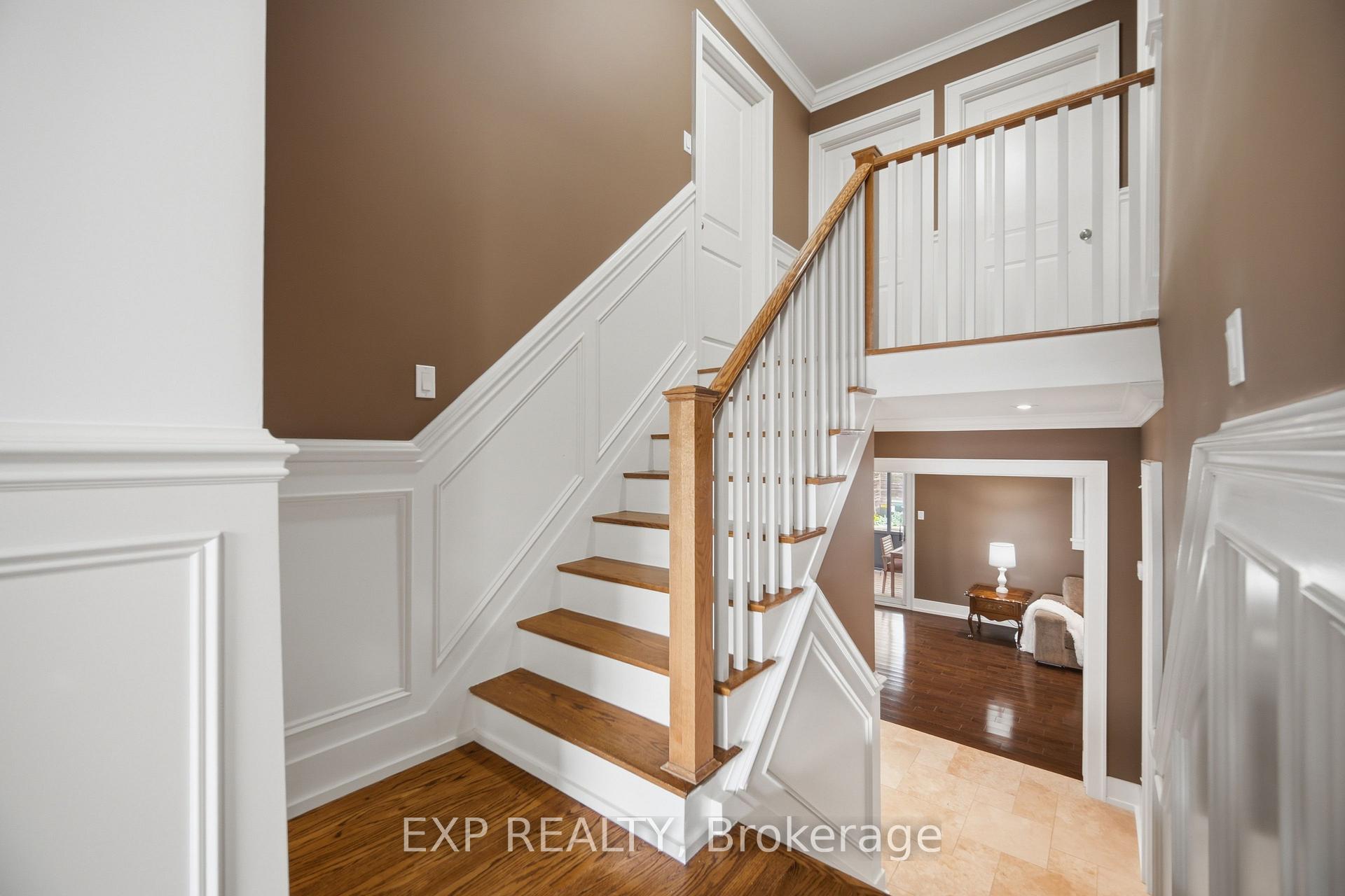 Photo 17 of 106 Hanson Road, Mississauga, Fairview — HOMEH