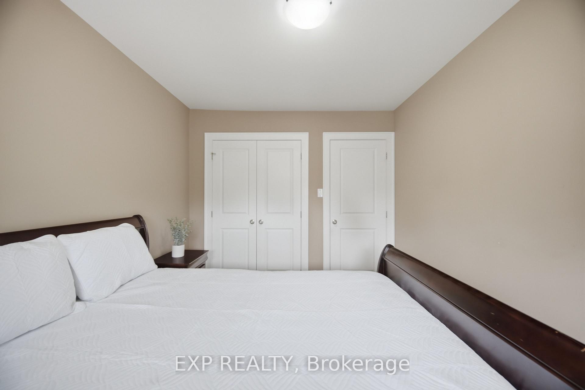 Photo 22 of 106 Hanson Road, Mississauga, Fairview — HOMEH