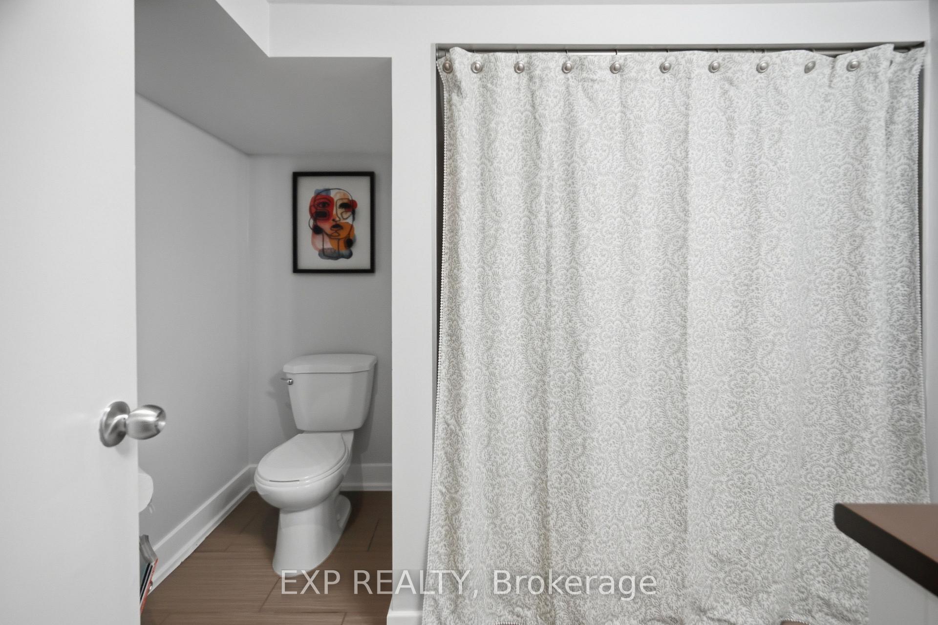 Photo 40 of 106 Hanson Road, Mississauga, Fairview — HOMEH