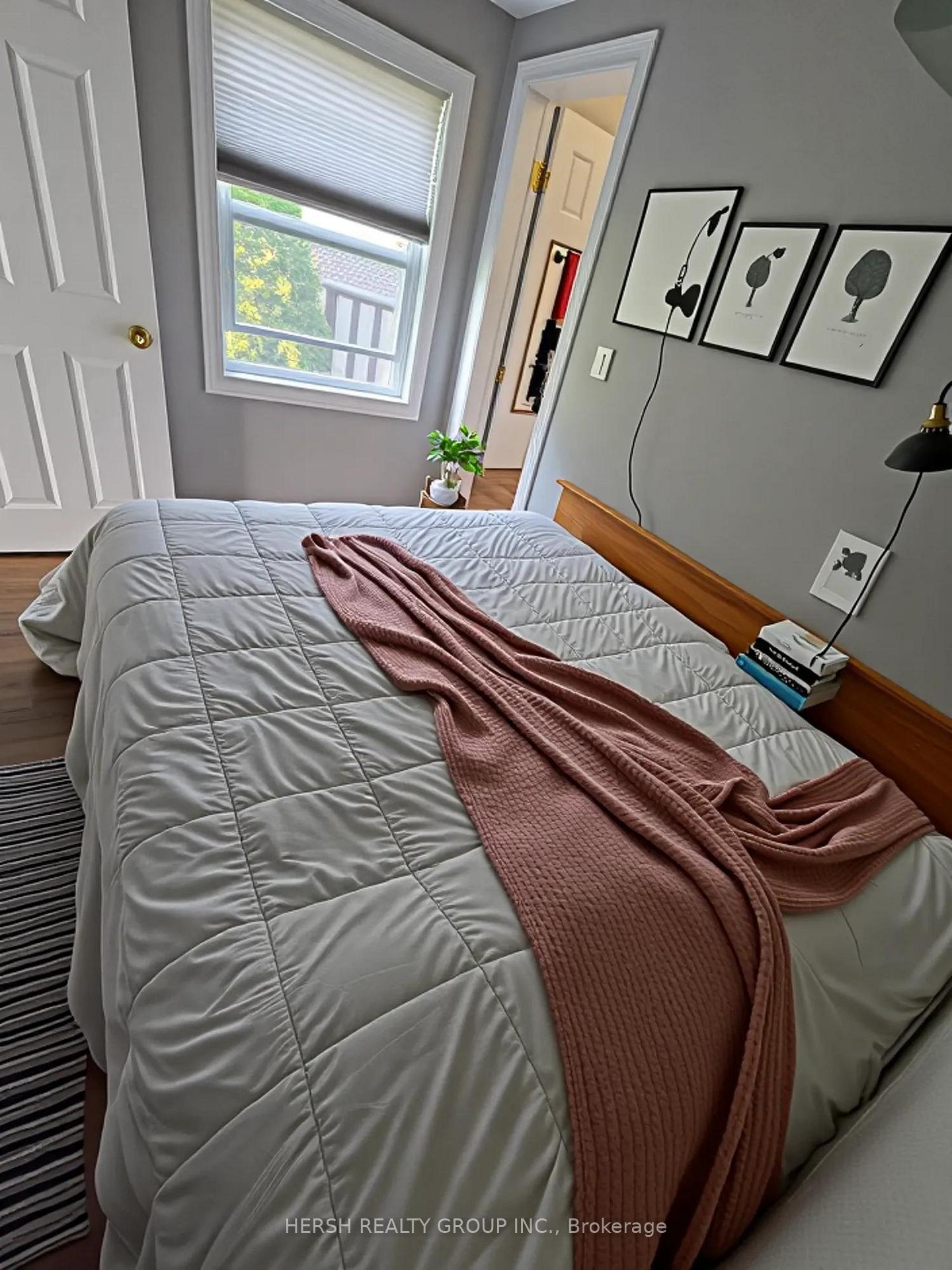 Photo 5 of 47 68th Street, Wasaga Beach — HOMEH