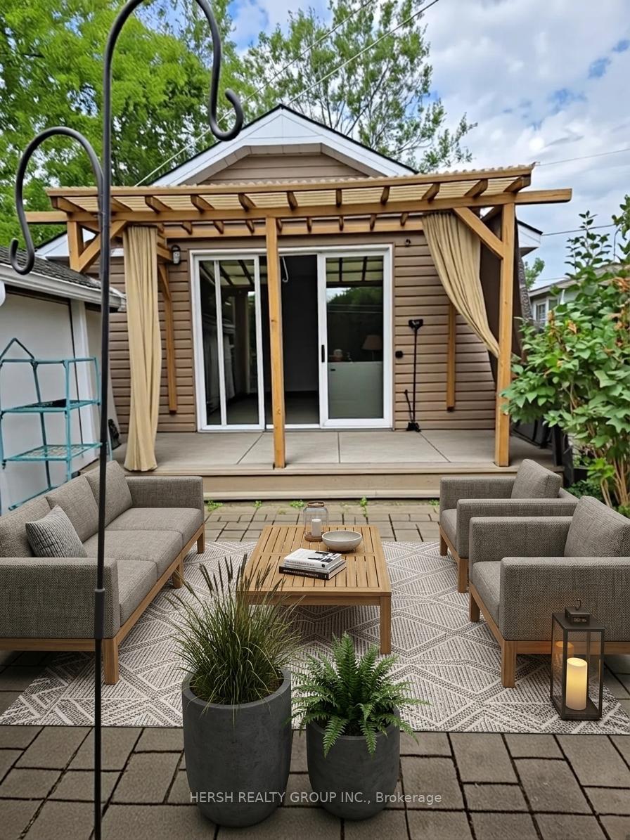 Photo 10 of 47 68th Street, Wasaga Beach — HOMEH