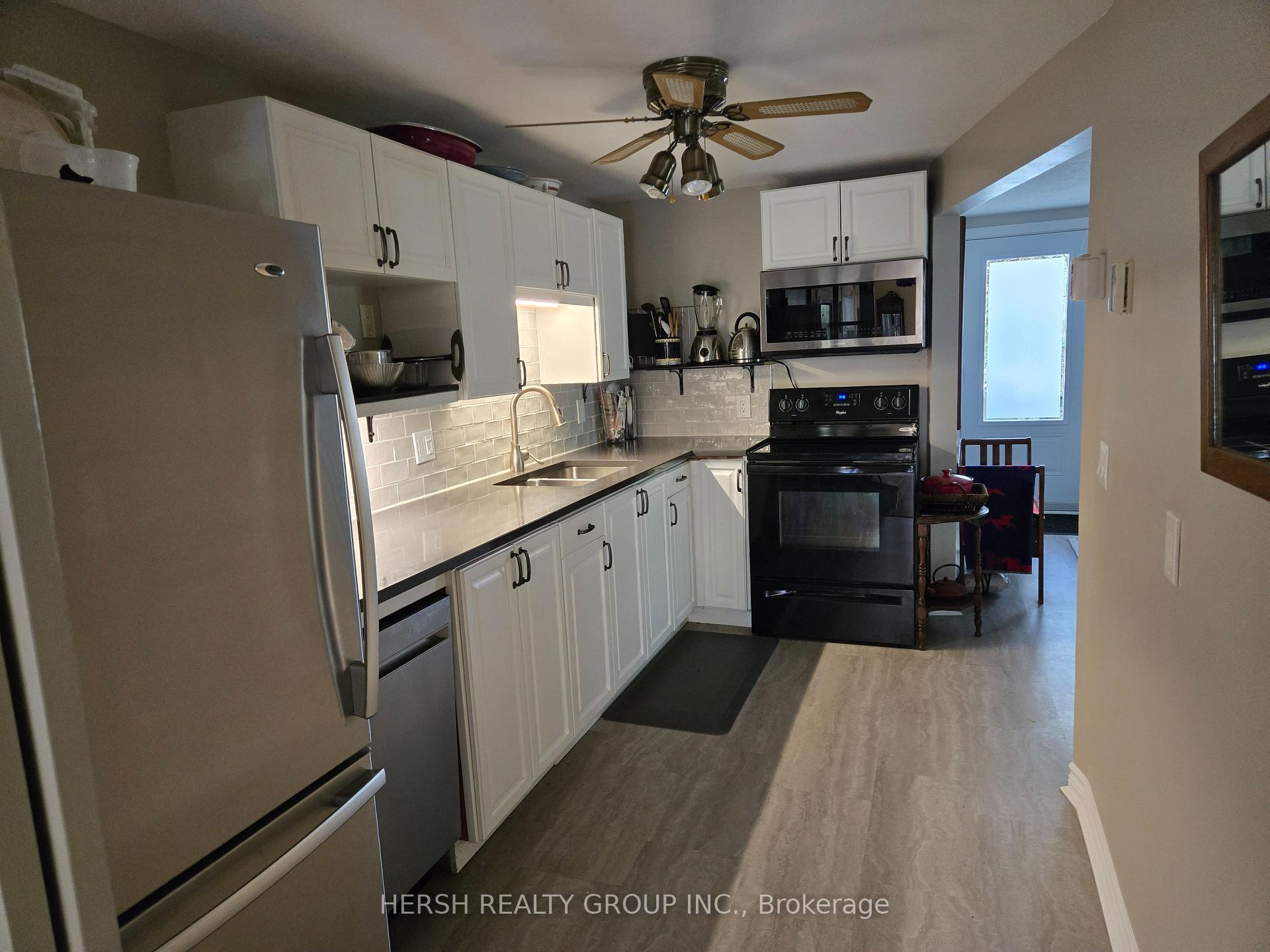 Photo 13 of 47 68th Street, Wasaga Beach — HOMEH