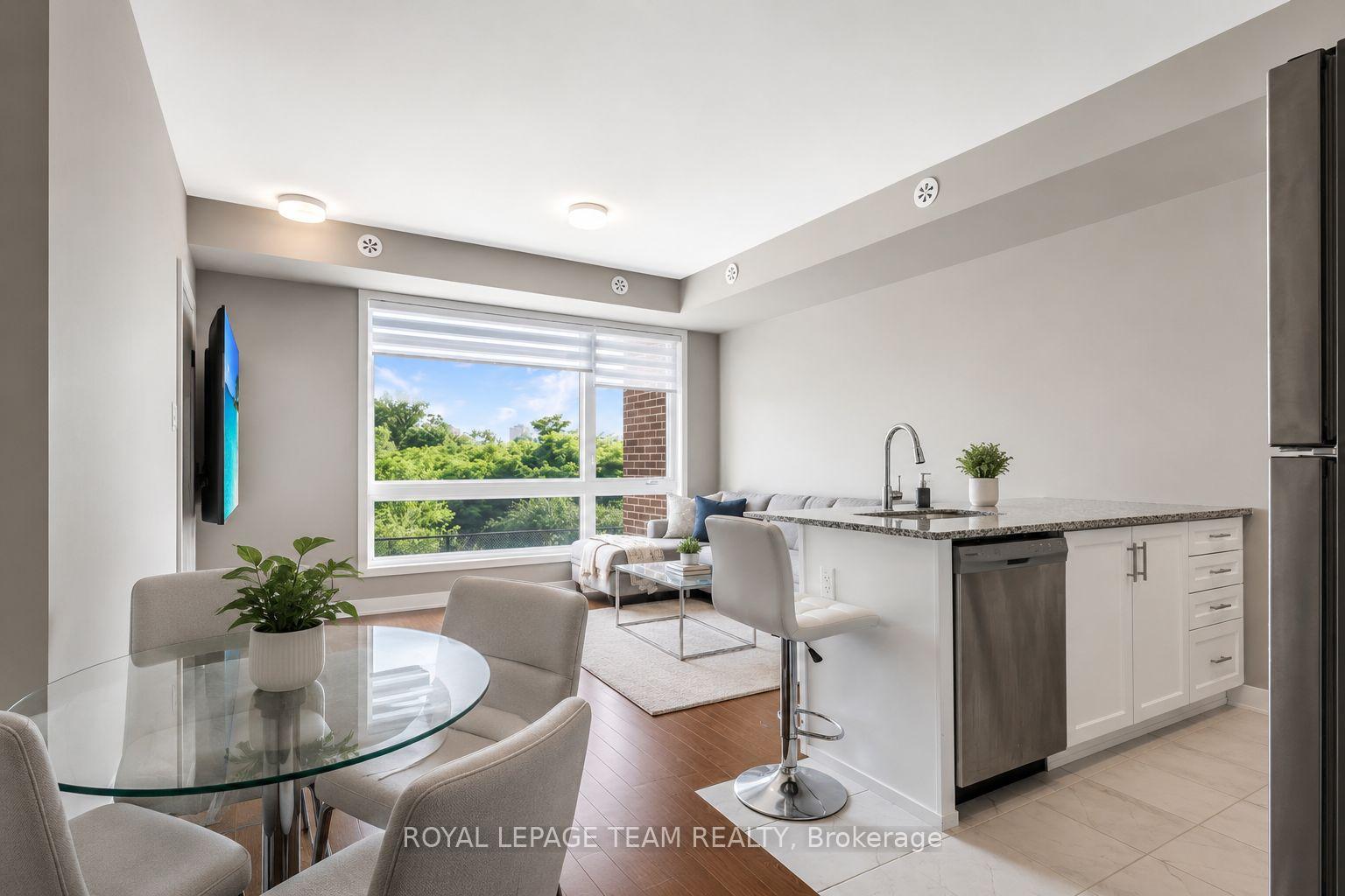 Photo 5 of 512 Mishi Private, Ottawa, CFB Rockcliffe and Area — HOMEH