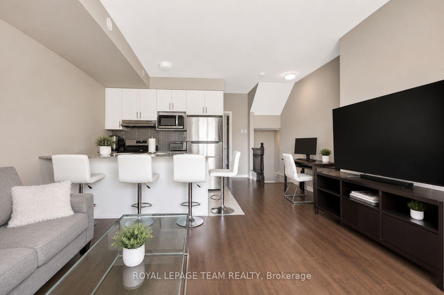 Photo 8 of 512 Mishi Private, Ottawa, CFB Rockcliffe and Area — HOMEH