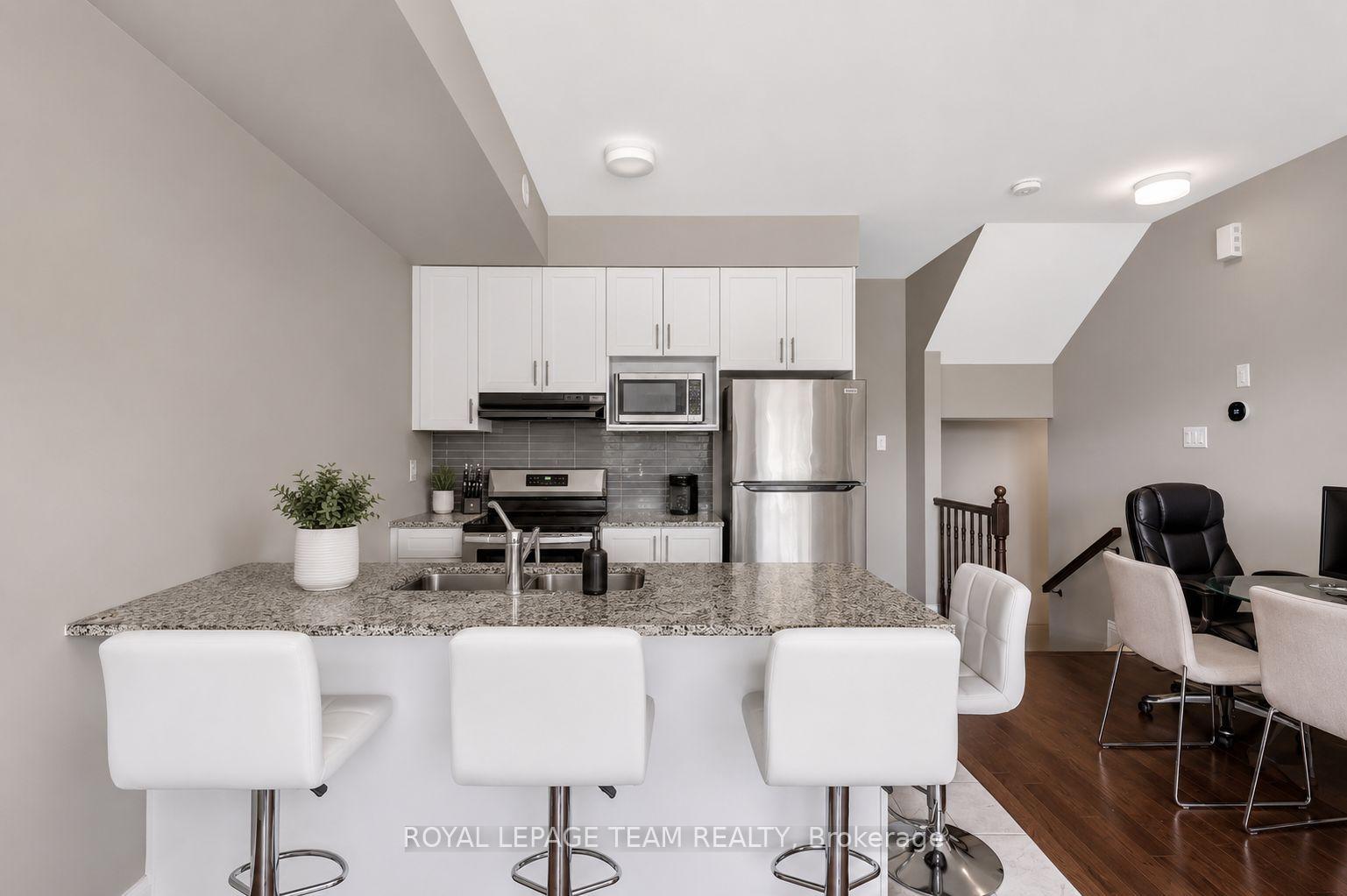 Photo 9 of 512 Mishi Private, Ottawa, CFB Rockcliffe and Area — HOMEH