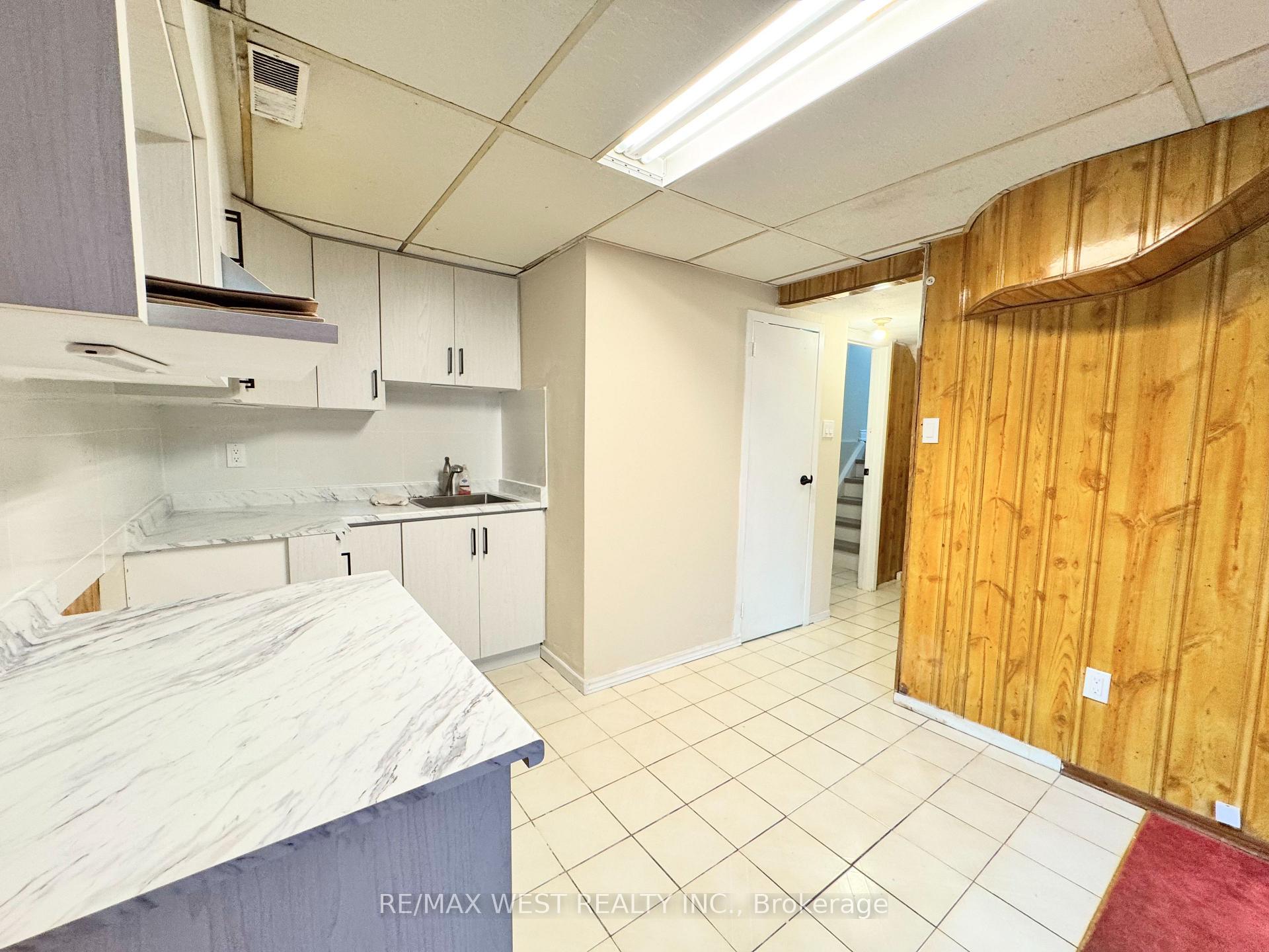 Photo 27 of 26 Brownridge Crescent, Etobicoke, West Humber-Clairville — HOMEH
