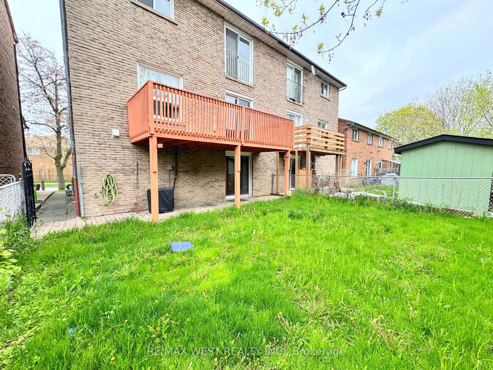 Photo 31 of 26 Brownridge Crescent, Etobicoke, West Humber-Clairville — HOMEH