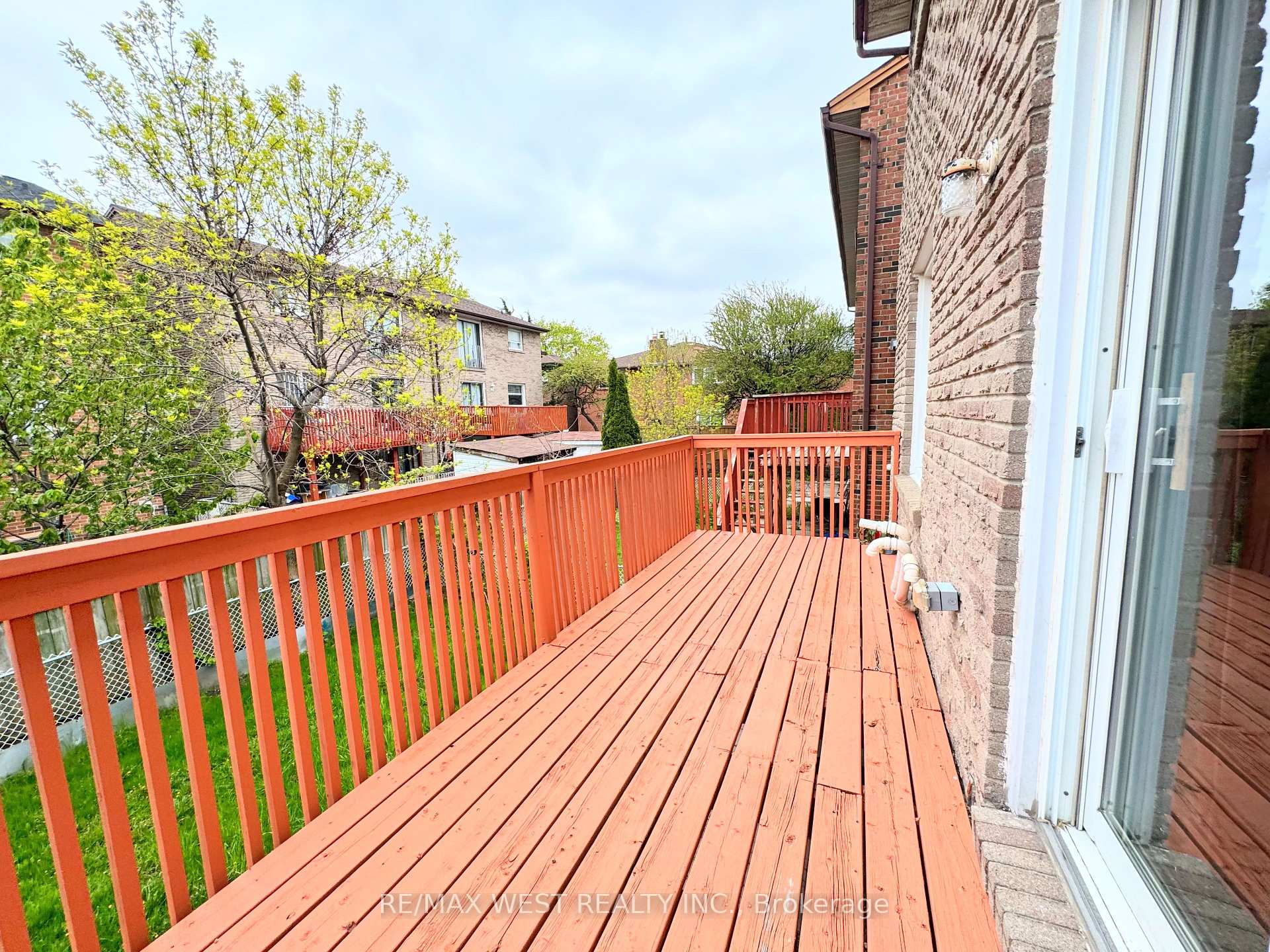 Photo 32 of 26 Brownridge Crescent, Etobicoke, West Humber-Clairville — HOMEH