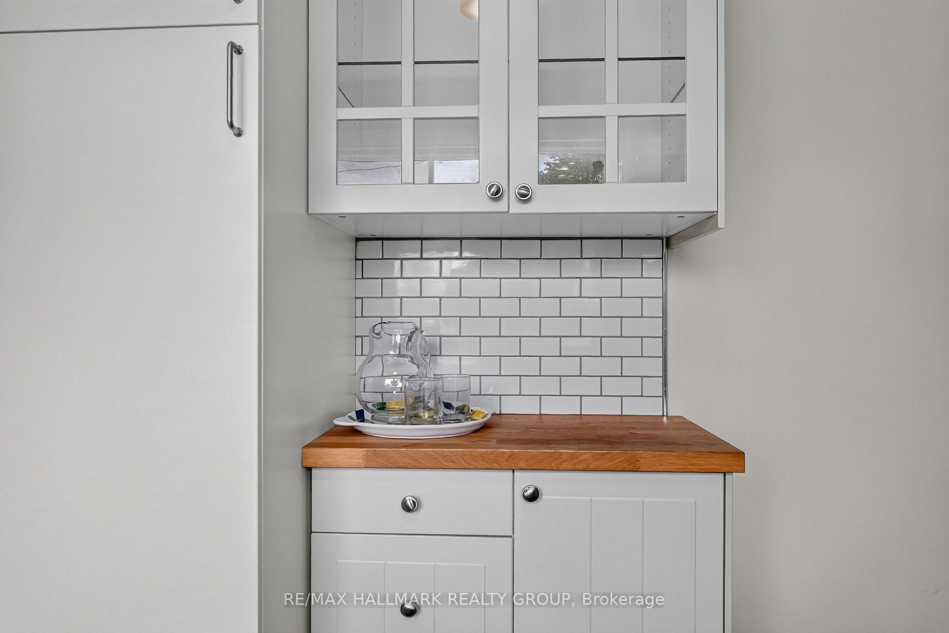 Photo 9 of 2998 Fairlea Crescent, Ottawa, Heron Gate/Industrial Park — HOMEH