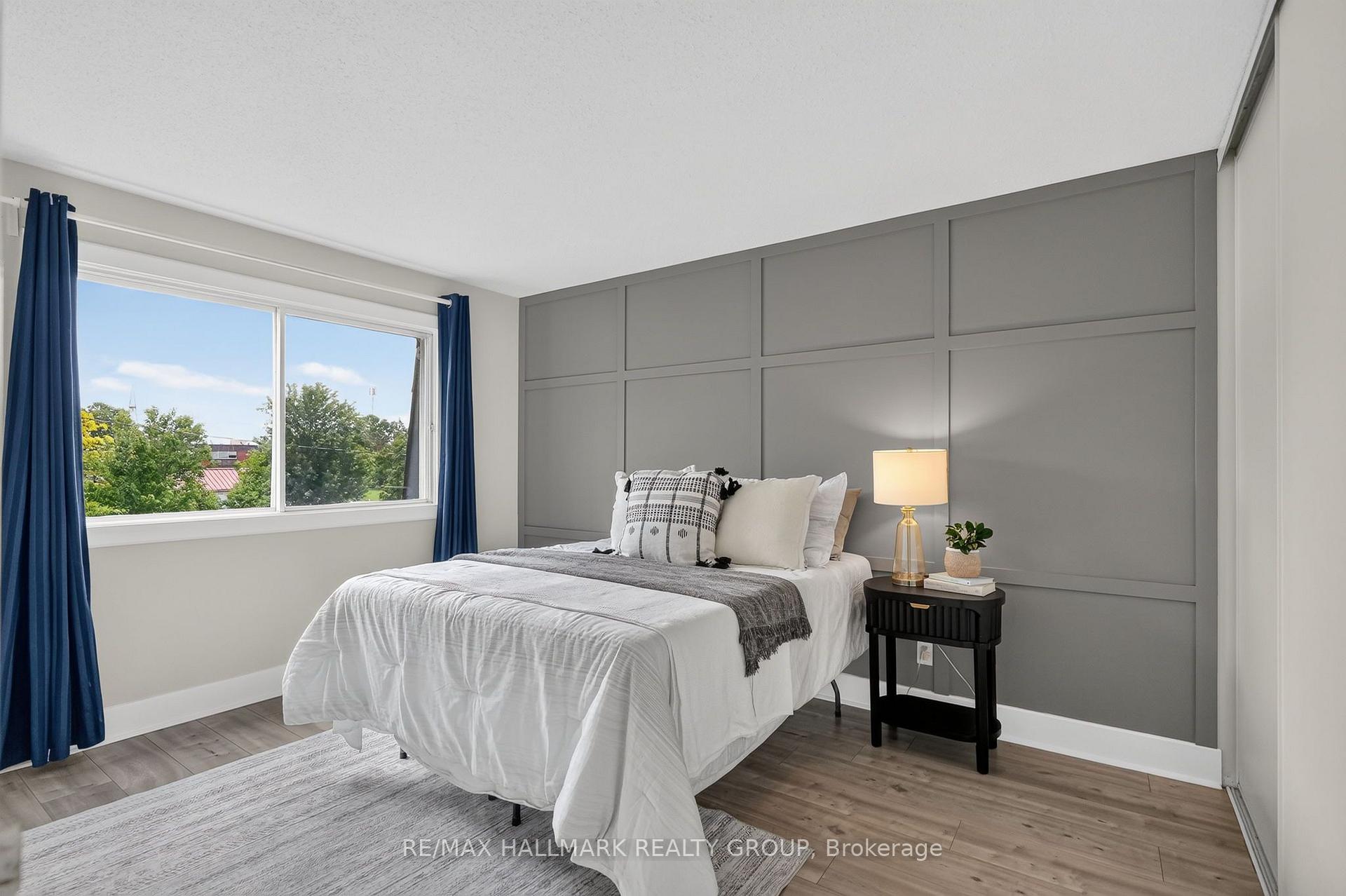 Photo 20 of 2998 Fairlea Crescent, Ottawa, Heron Gate/Industrial Park — HOMEH