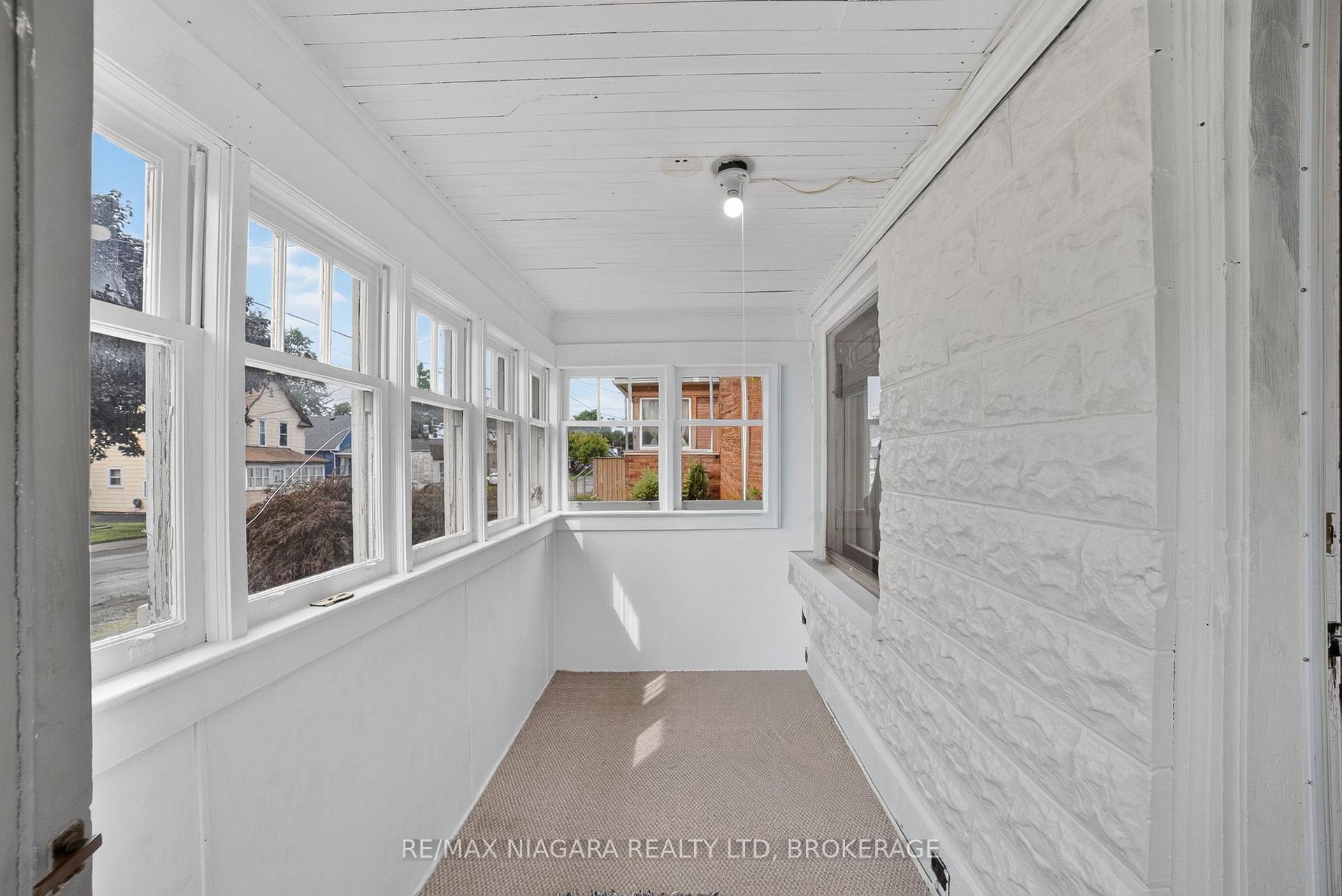 Photo 8 of 6303 Ker Street, Niagara Falls, Dorchester — HOMEH