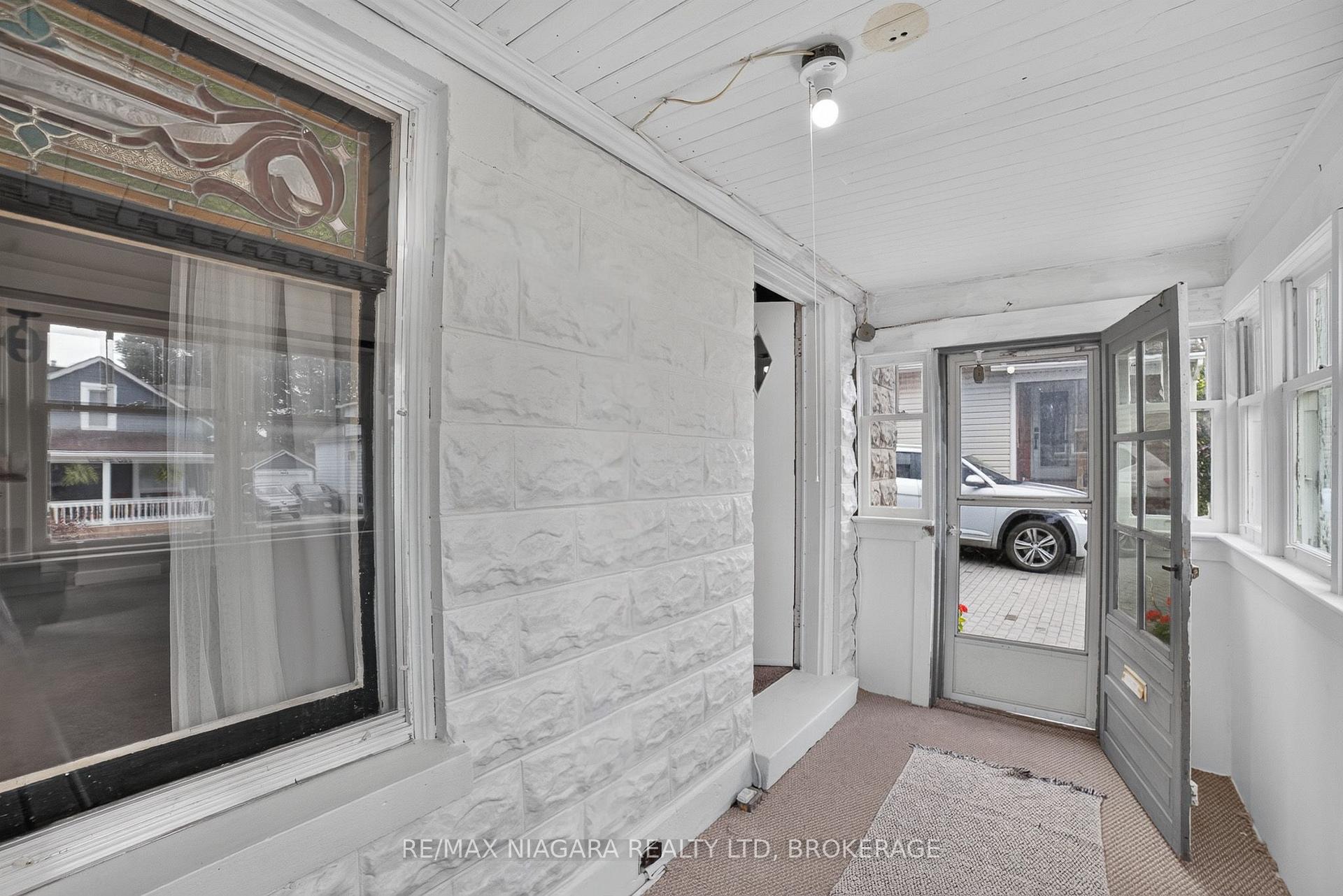 Photo 10 of 6303 Ker Street, Niagara Falls, Dorchester — HOMEH