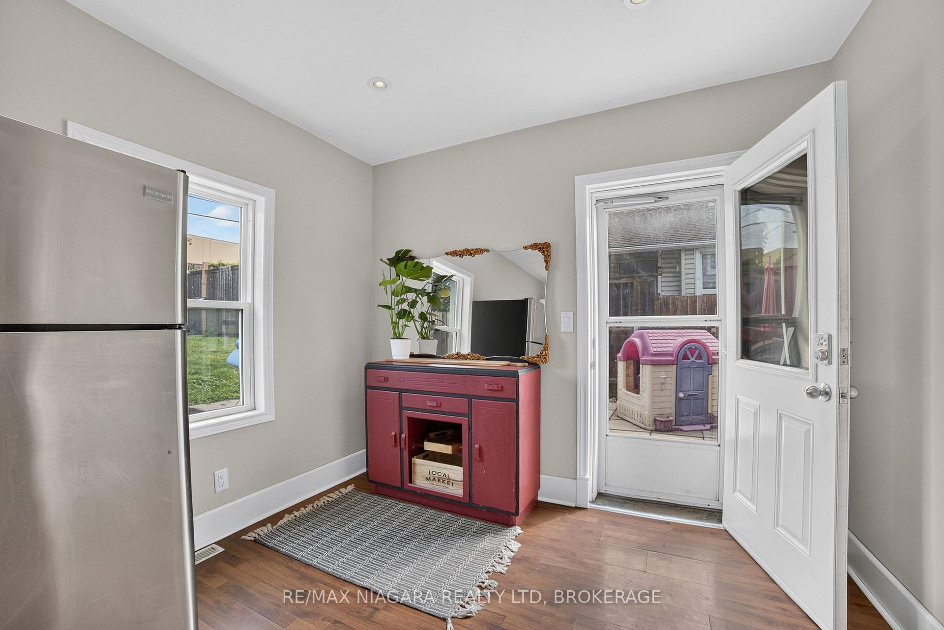 Photo 17 of 6303 Ker Street, Niagara Falls, Dorchester — HOMEH