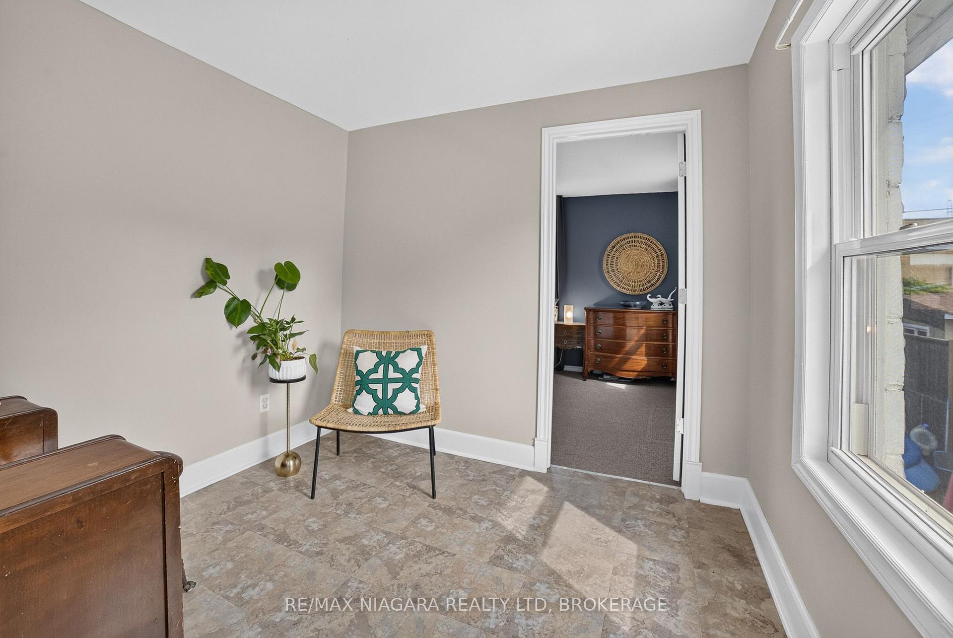 Photo 24 of 6303 Ker Street, Niagara Falls, Dorchester — HOMEH