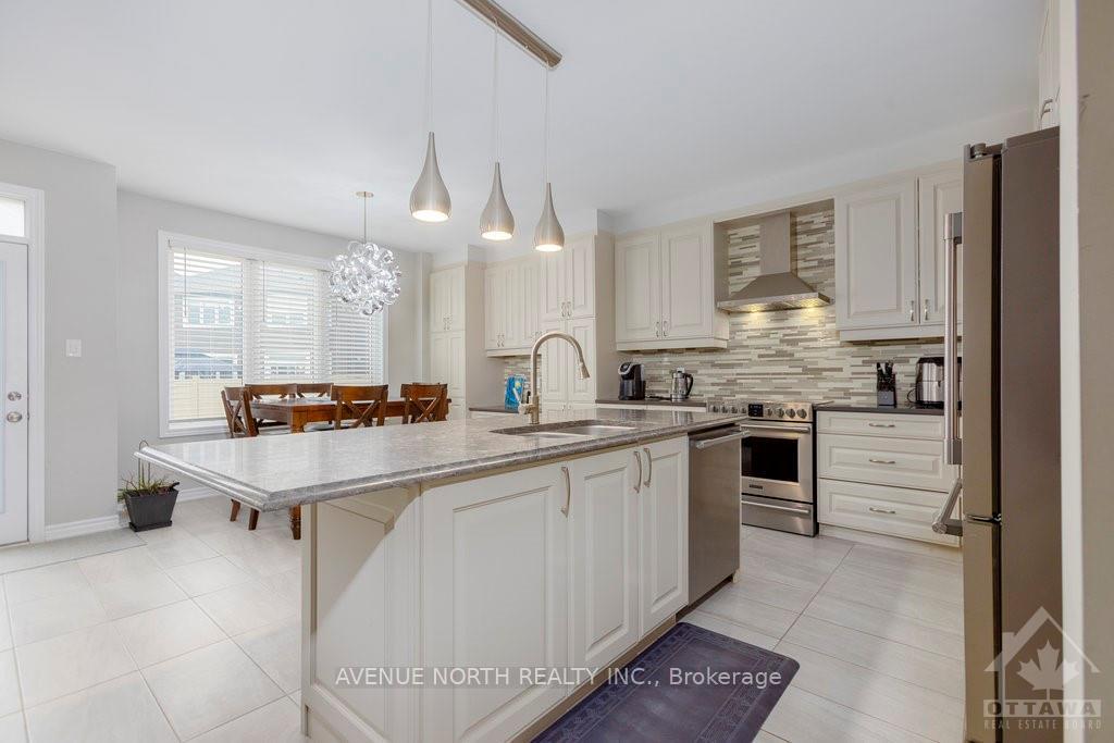 Photo 5 of 190 Bartonia Circle, Ottawa, Avalon West — HOMEH