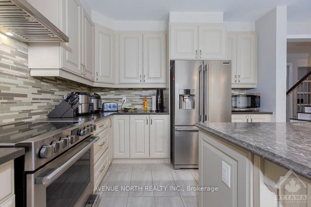 Photo 6 of 190 Bartonia Circle, Ottawa, Avalon West — HOMEH