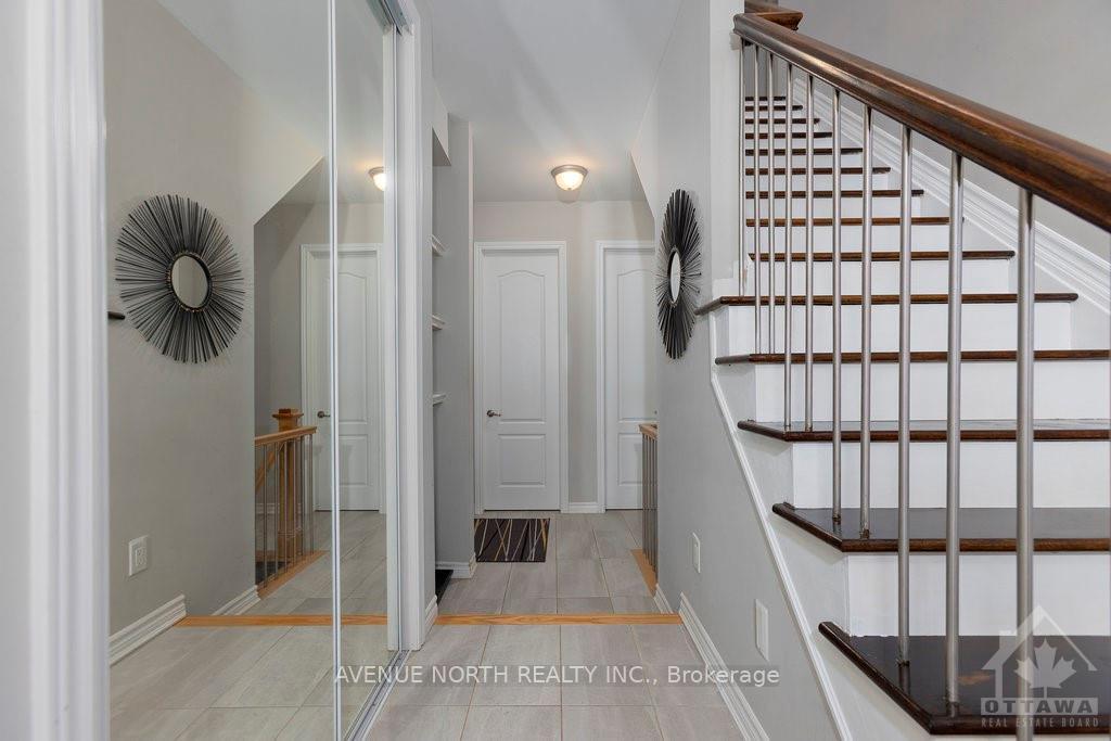 Photo 12 of 190 Bartonia Circle, Ottawa, Avalon West — HOMEH