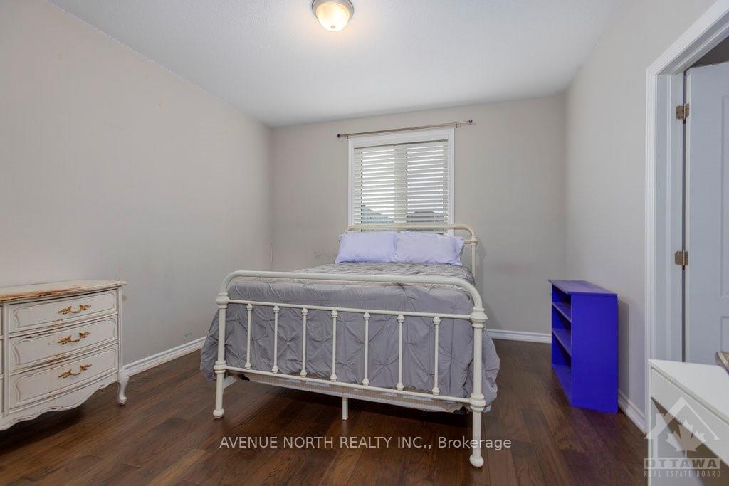 Photo 14 of 190 Bartonia Circle, Ottawa, Avalon West — HOMEH