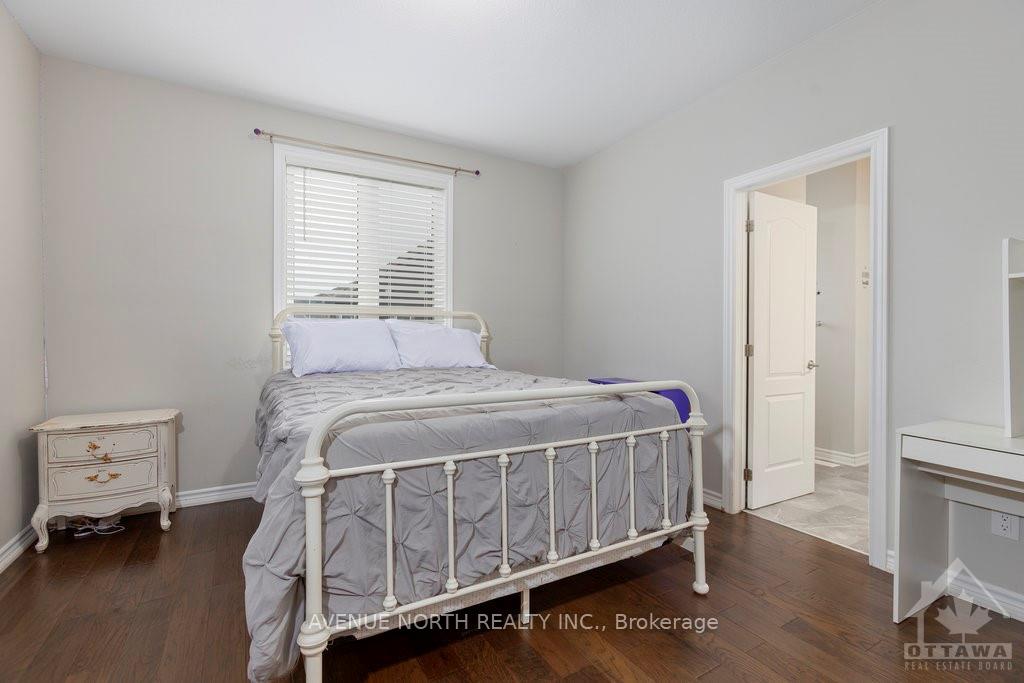 Photo 15 of 190 Bartonia Circle, Ottawa, Avalon West — HOMEH
