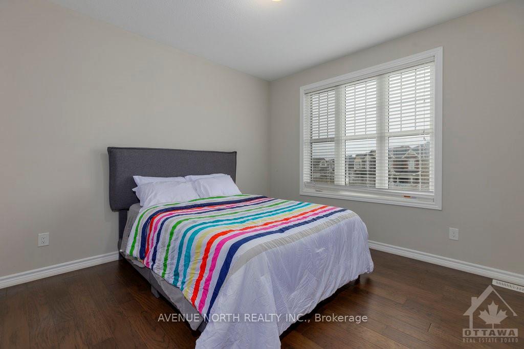 Photo 18 of 190 Bartonia Circle, Ottawa, Avalon West — HOMEH
