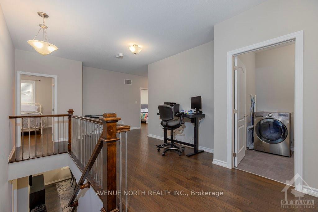 Photo 22 of 190 Bartonia Circle, Ottawa, Avalon West — HOMEH