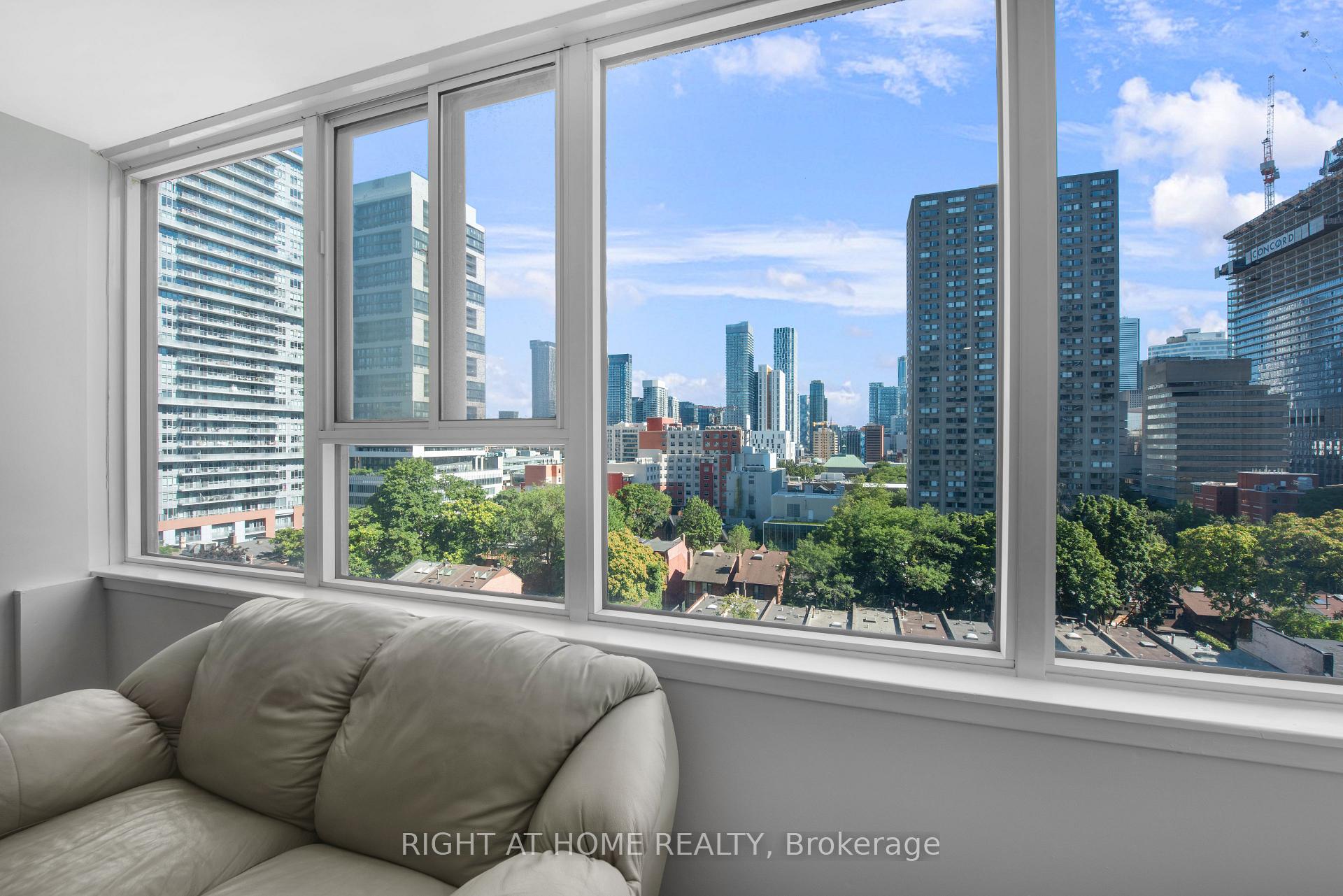 Photo 24 of Unit 919, 45 Carlton Street, Toronto, Church-Yonge Corridor — HOMEH