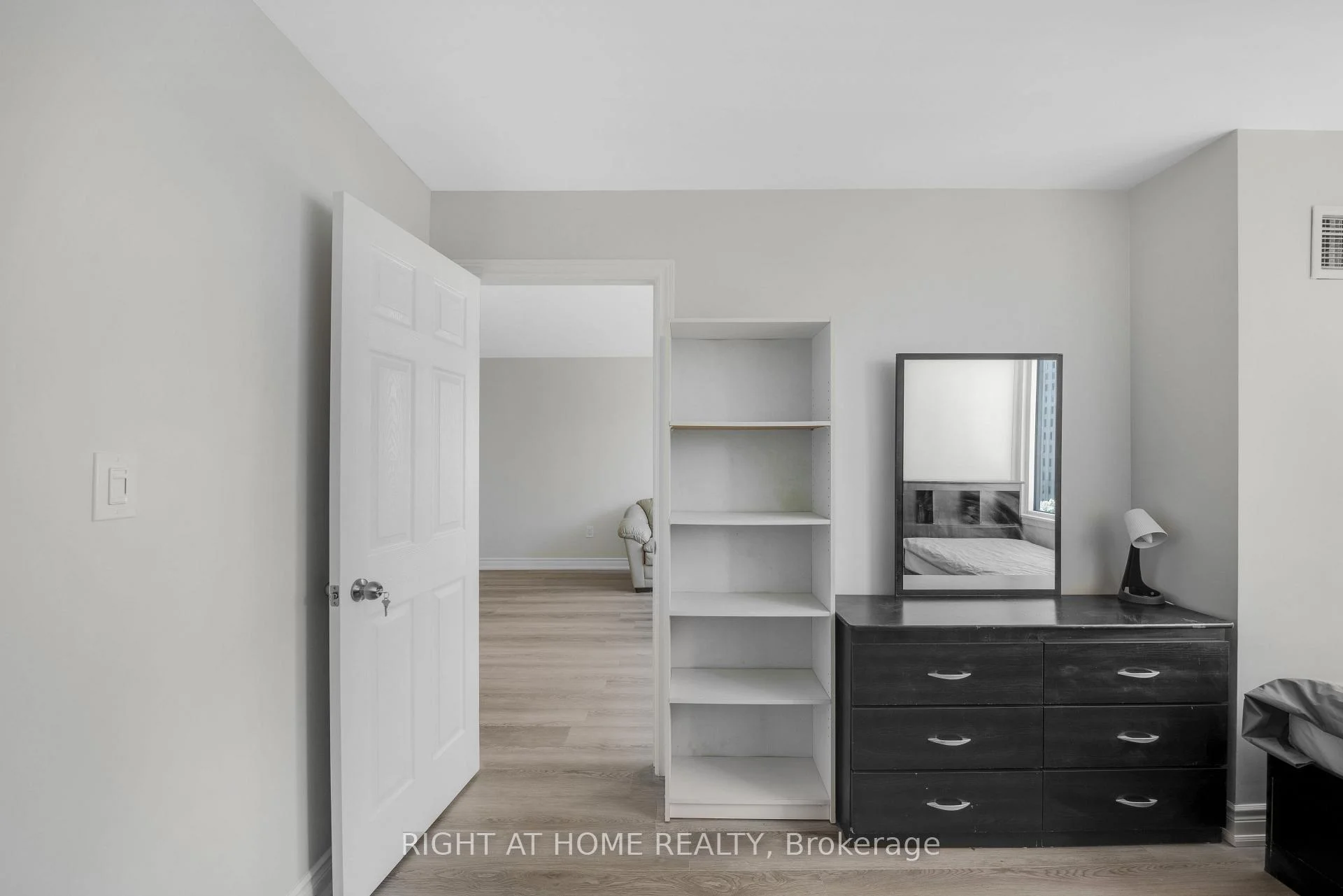 Photo 14 of Unit 919, 45 Carlton Street, Toronto, Church-Yonge Corridor — HOMEH