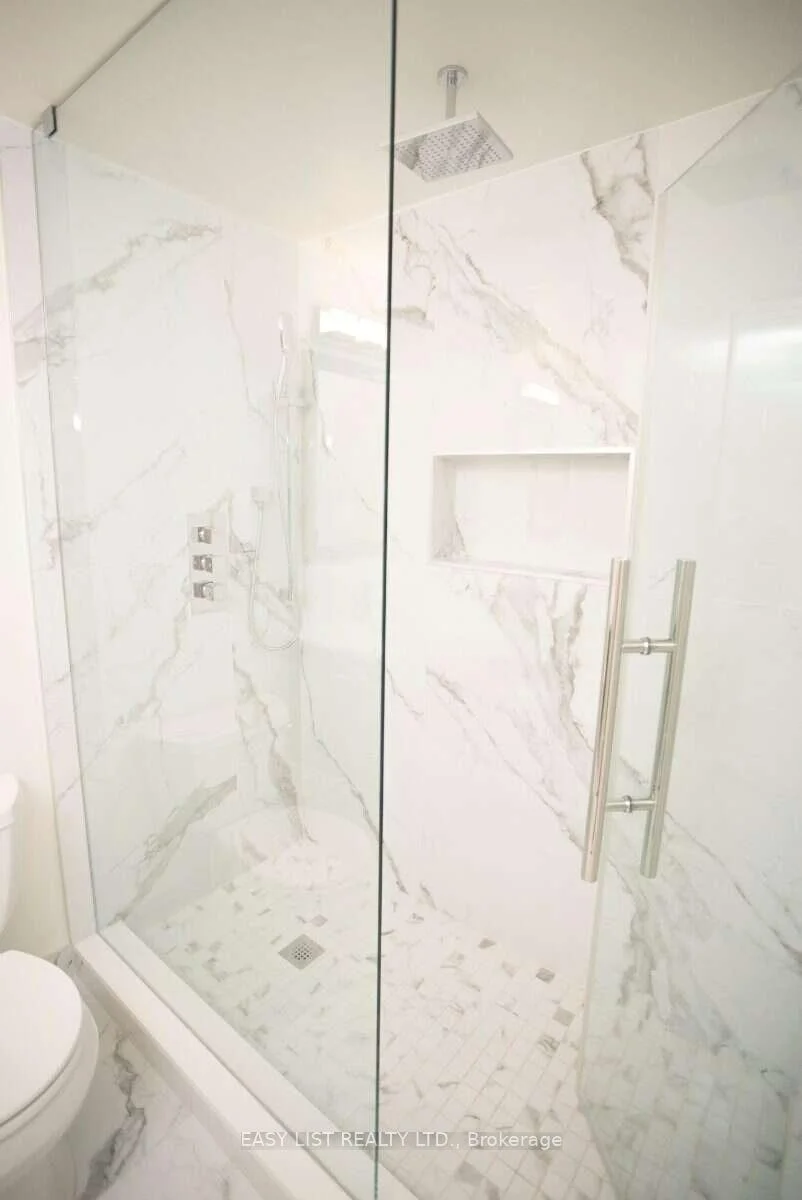 Photo 30 of 2 Princess Anne Crescent, Etobicoke, Princess-Rosethorn — HOMEH