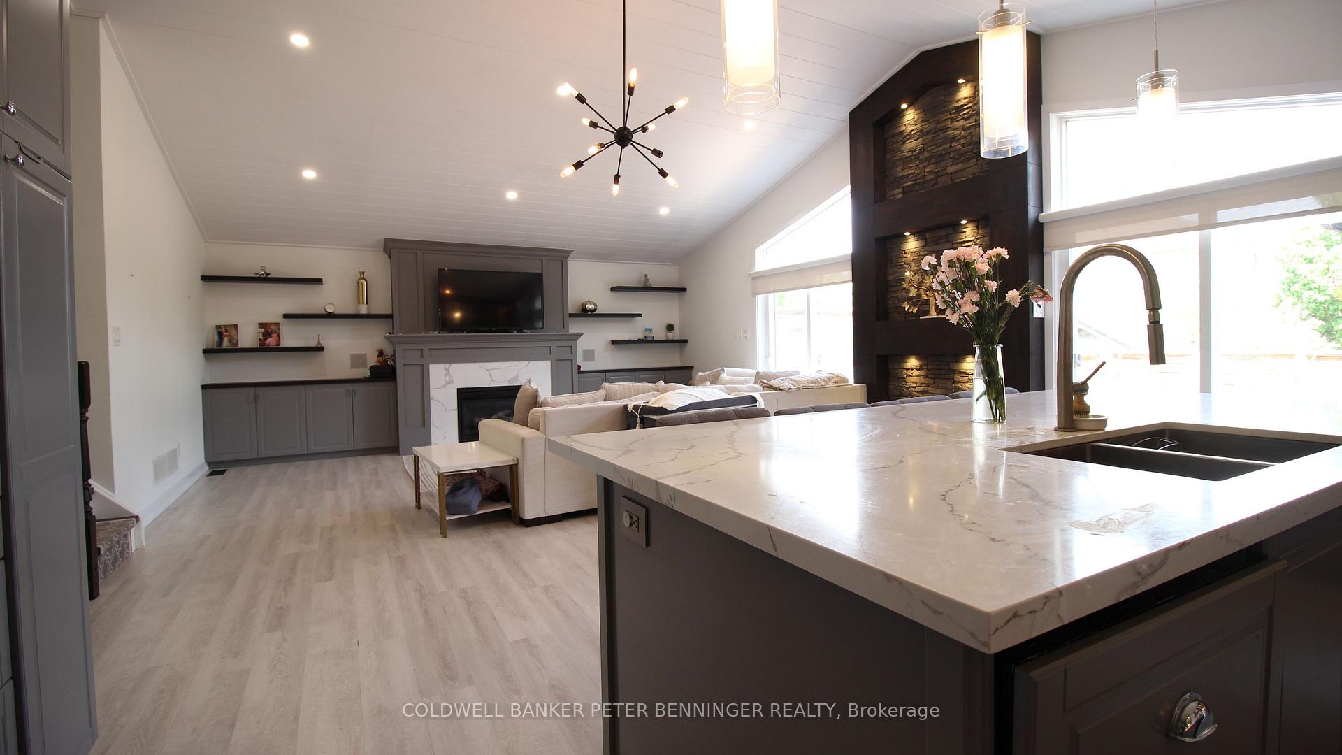 Photo 9 of 225 Holbeach Crescent, Waterloo, Colonial Acres — HOMEH