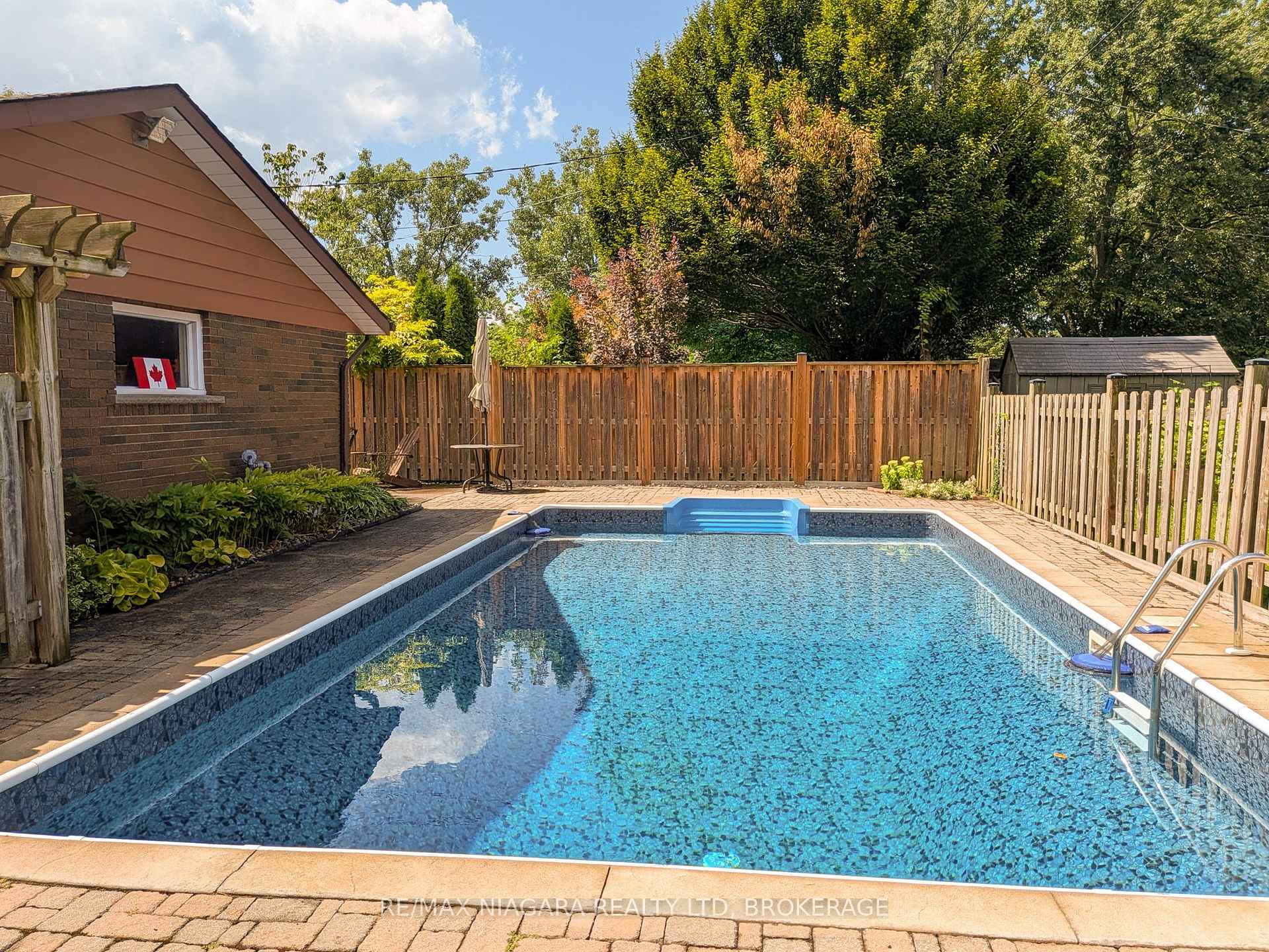 Photo 6 of 3139 Chipman Crescent, Niagara Falls, Chippawa — HOMEH