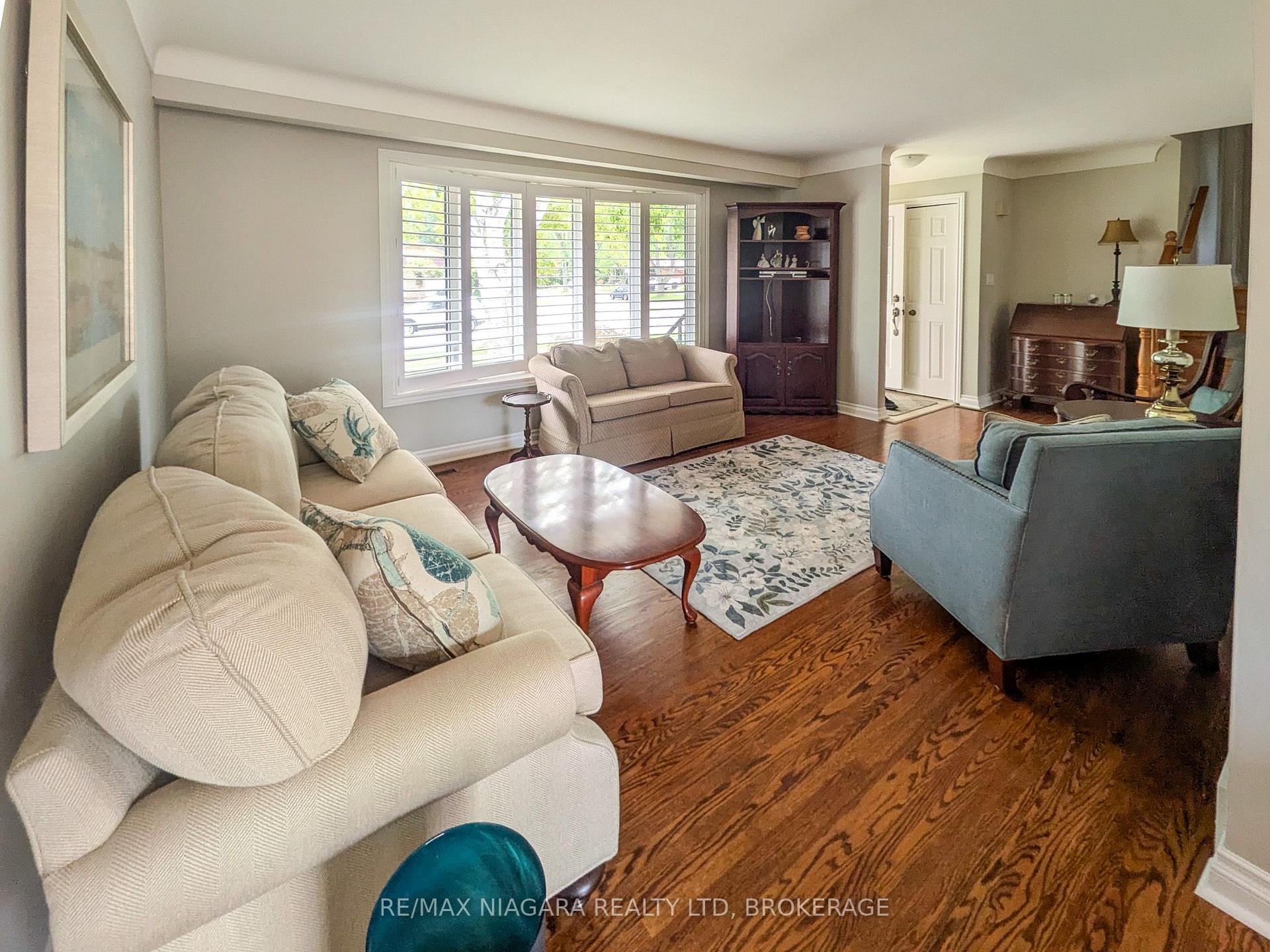 Photo 12 of 3139 Chipman Crescent, Niagara Falls, Chippawa — HOMEH