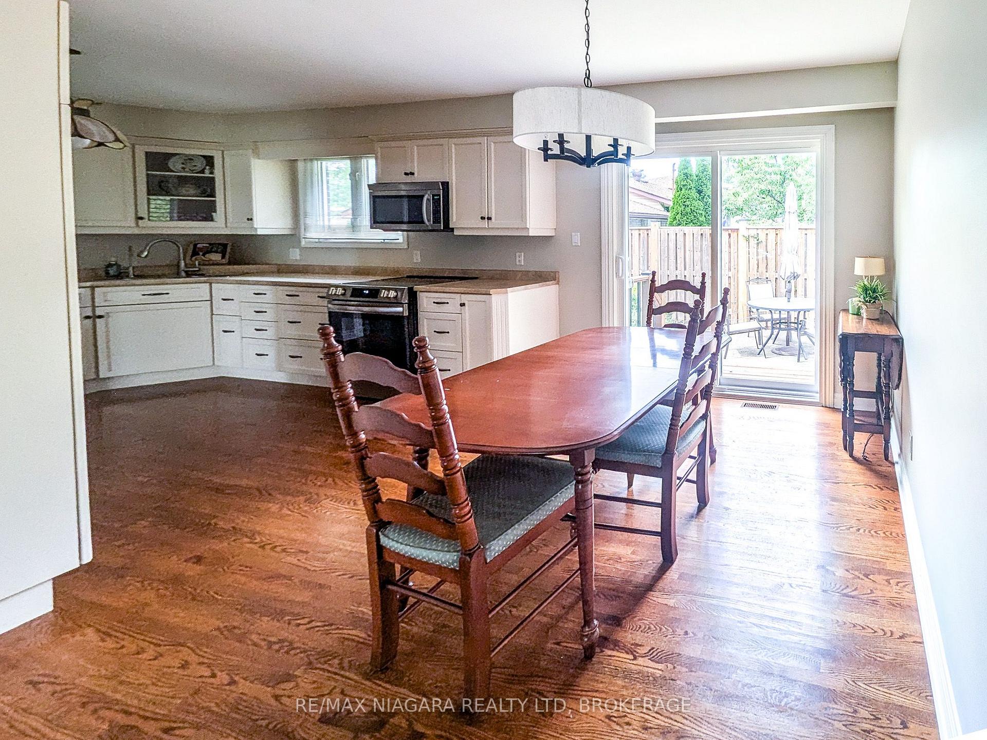 Photo 28 of 3139 Chipman Crescent, Niagara Falls, Chippawa — HOMEH