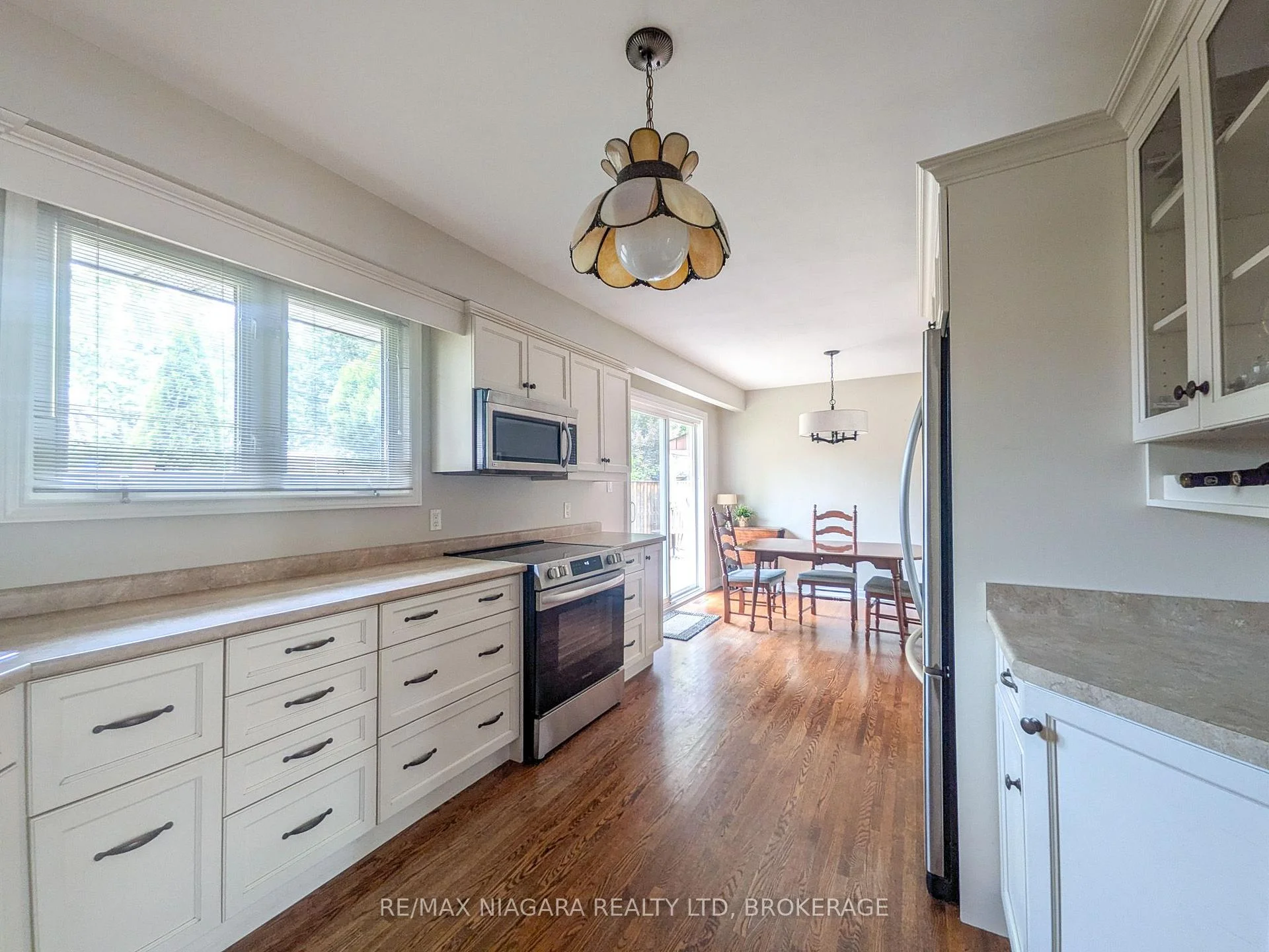 Photo 15 of 3139 Chipman Crescent, Niagara Falls, Chippawa — HOMEH