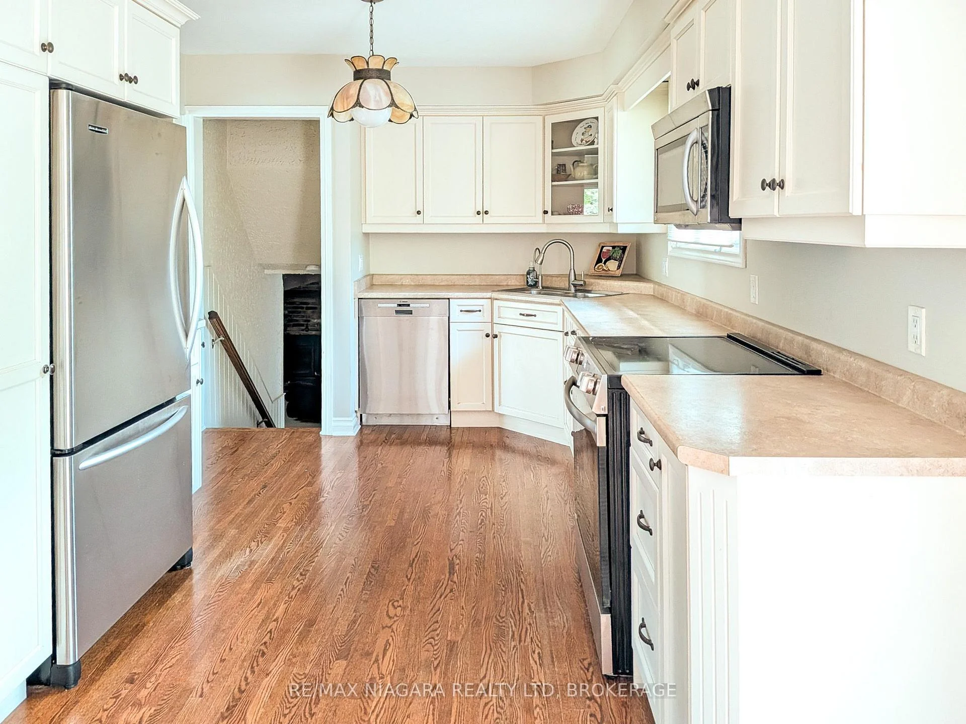 Photo 26 of 3139 Chipman Crescent, Niagara Falls, Chippawa — HOMEH
