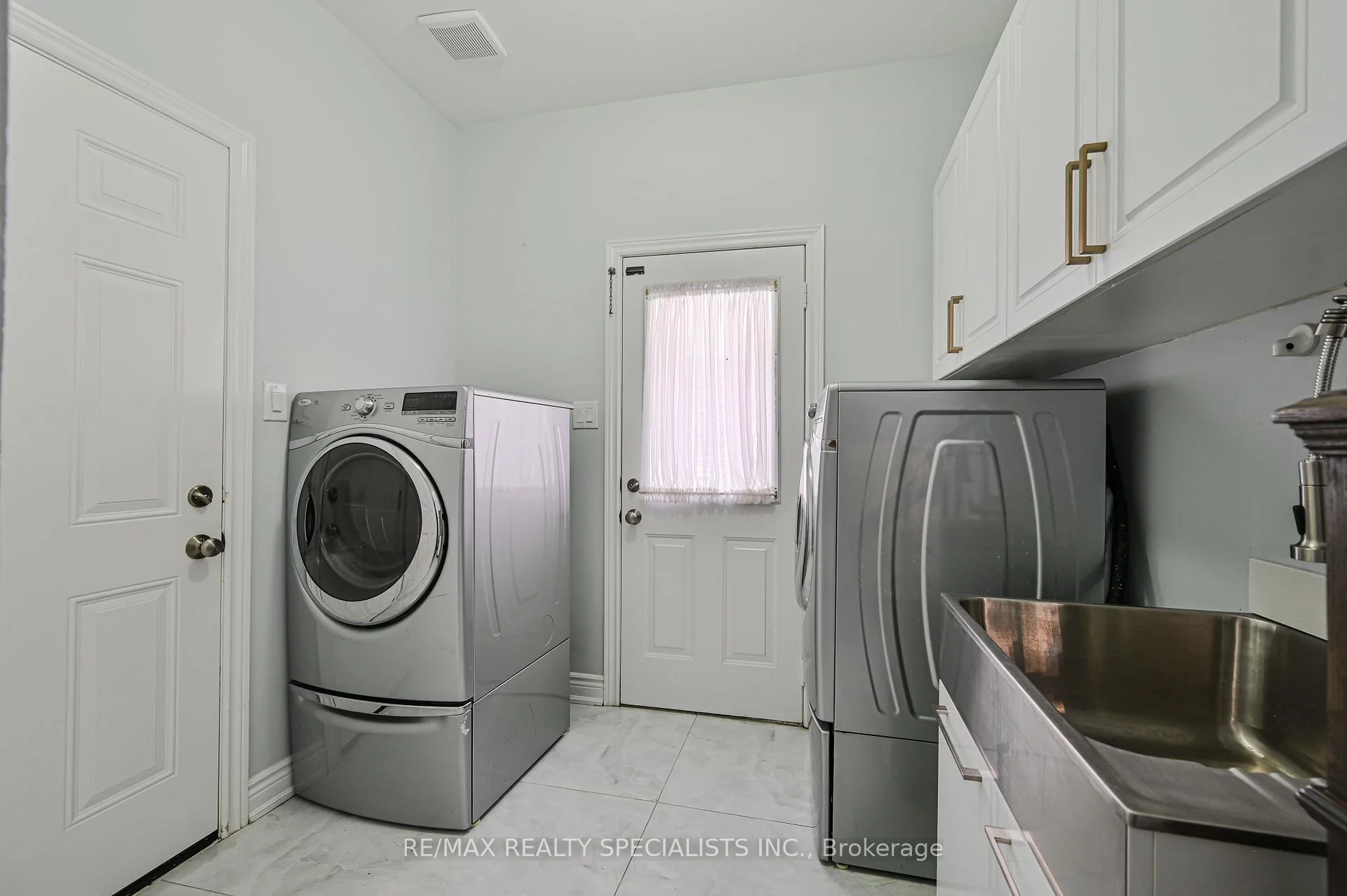 Photo 35 of Unit BSMT, 72 Village Lake Crescent, Brampton, Bramalea North Industrial — HOMEH