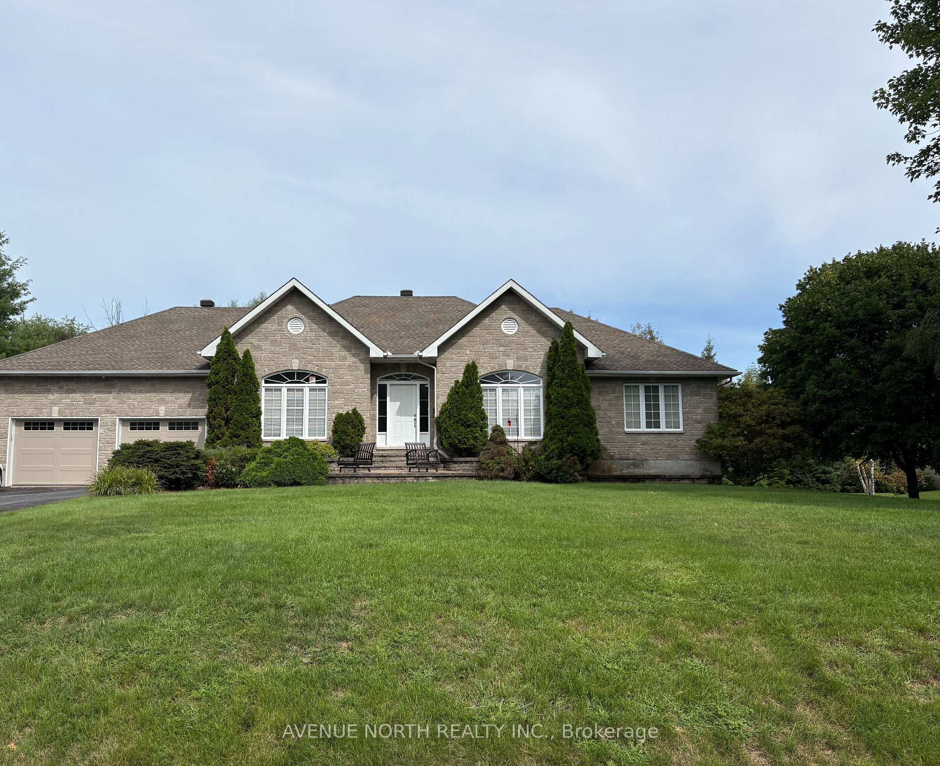 Photo 1 of 6746 Waterside Court, Ottawa, Greely — HOMEH