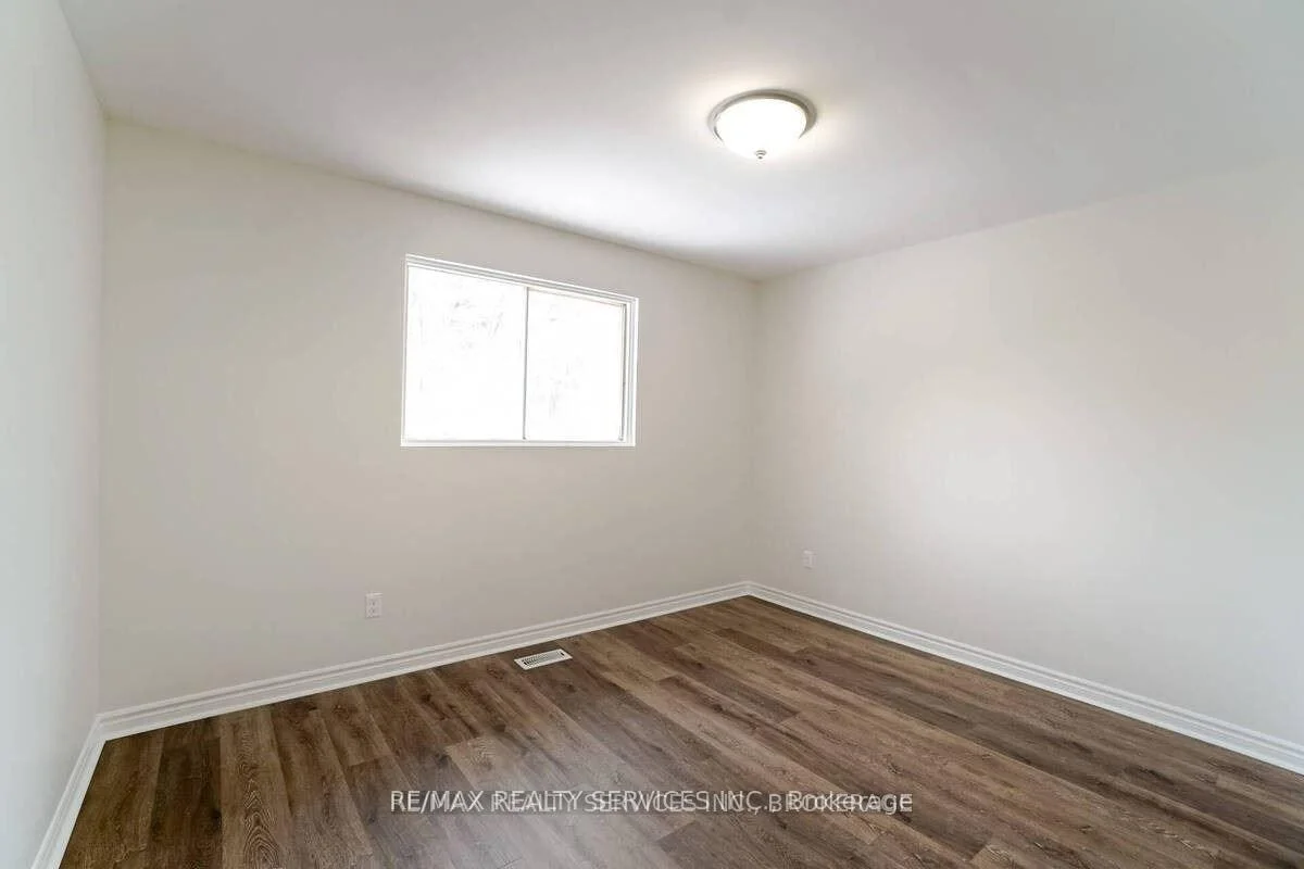 Photo 15 of 70 Montjoy Crescent, Brampton, Central Park — HOMEH