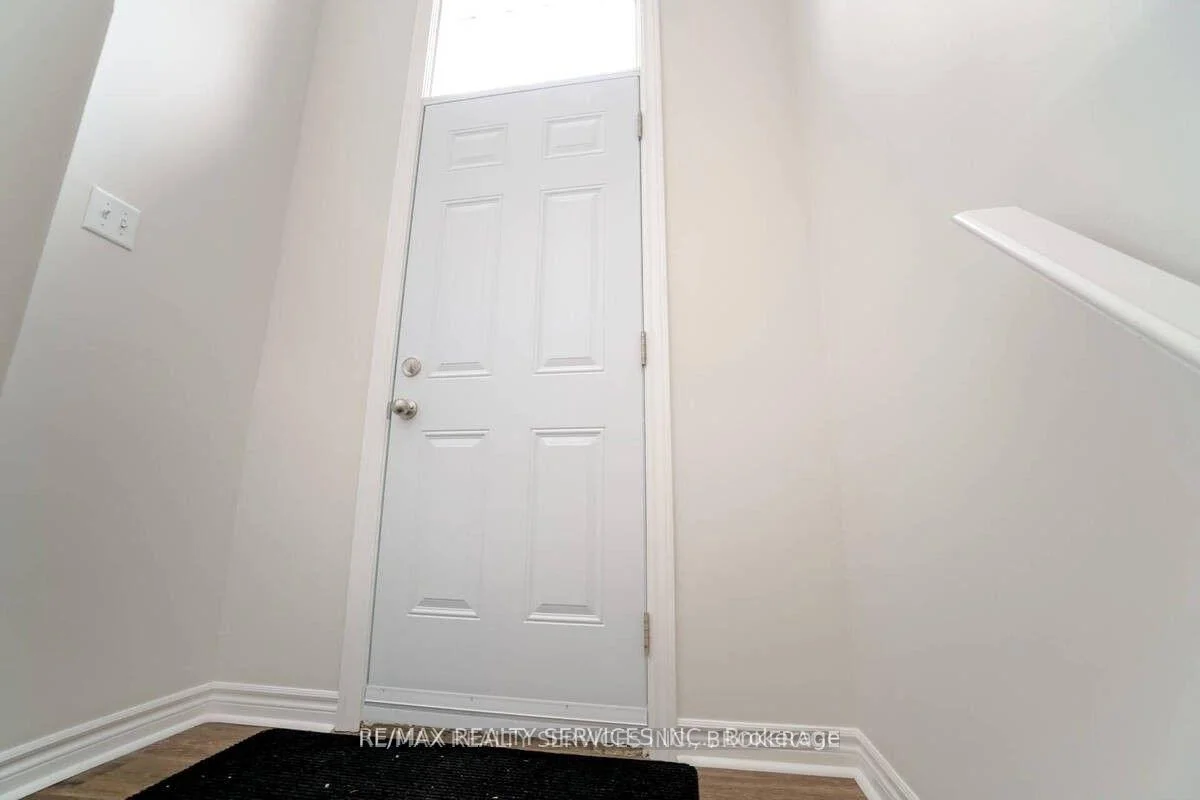 Photo 19 of 70 Montjoy Crescent, Brampton, Central Park — HOMEH