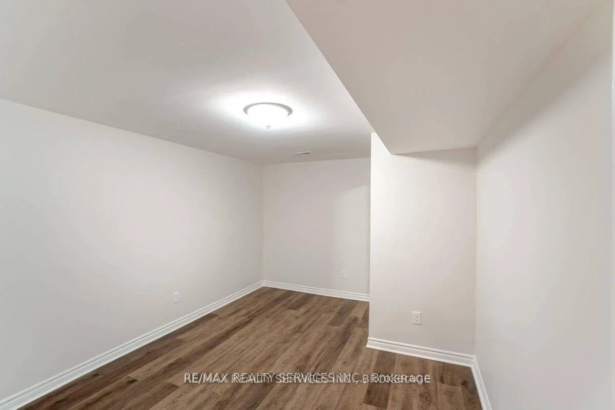 Photo 24 of 70 Montjoy Crescent, Brampton, Central Park — HOMEH