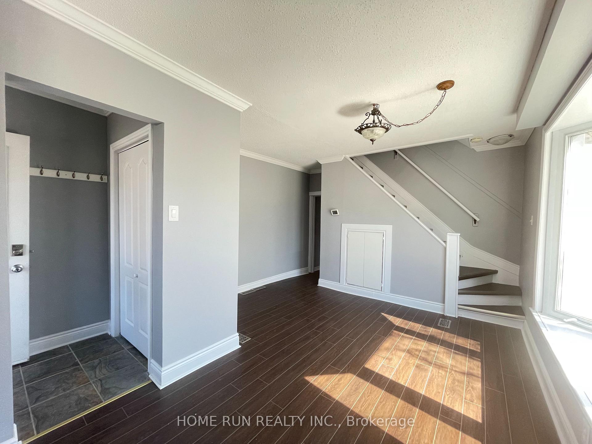 Photo 6 of 121 Concord Street E, Ottawa, Ottawa East — HOMEH