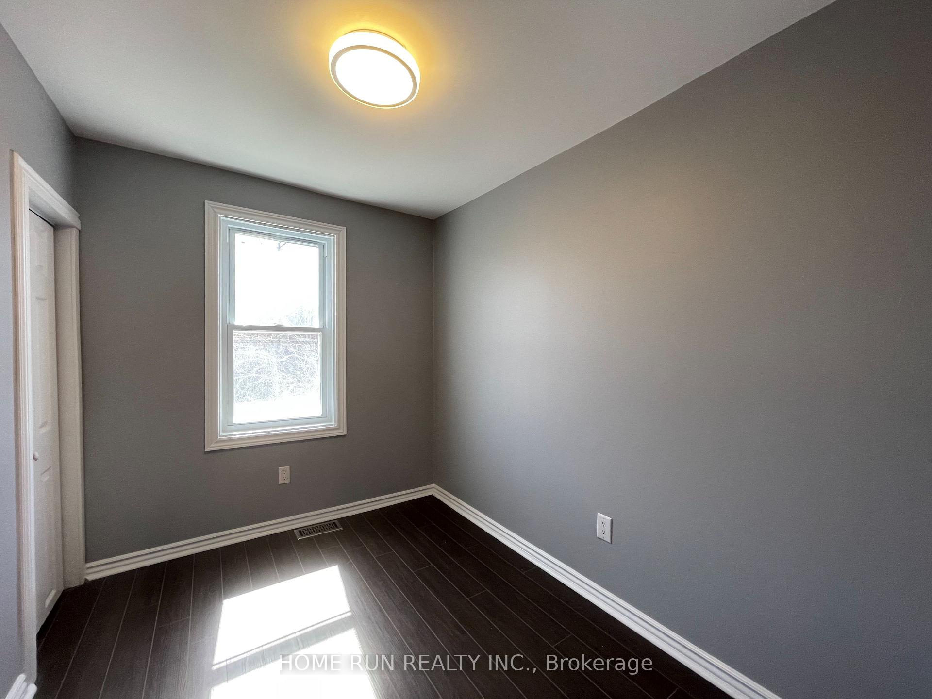 Photo 12 of 121 Concord Street E, Ottawa, Ottawa East — HOMEH