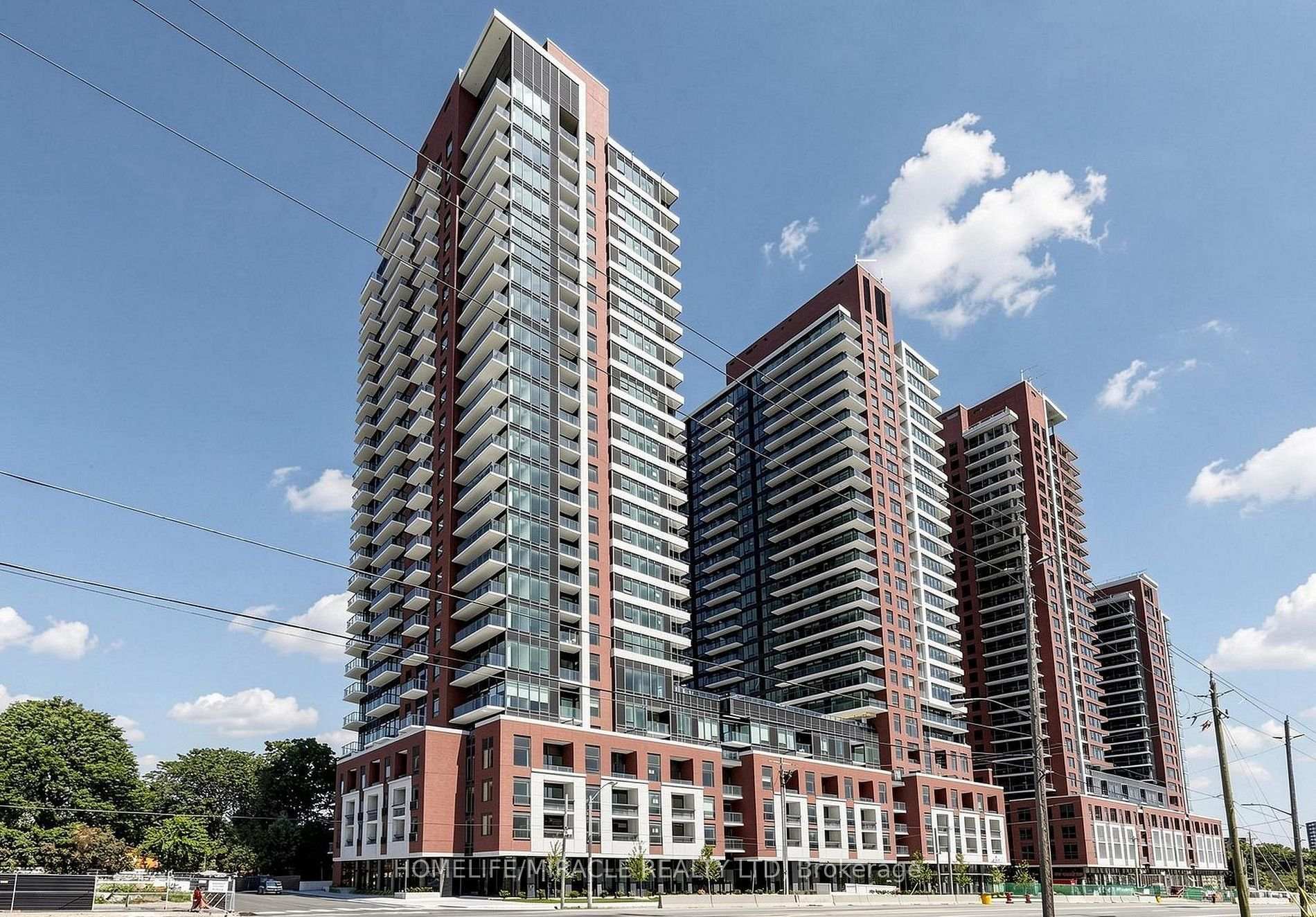 Front of Unit 425, 4010 Eglinton Avenue