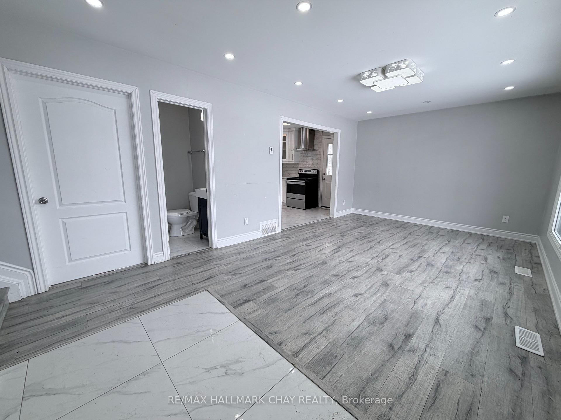 Photo 3 of Unit Main, 152 Rose Street, Barrie, Wellington — HOMEH
