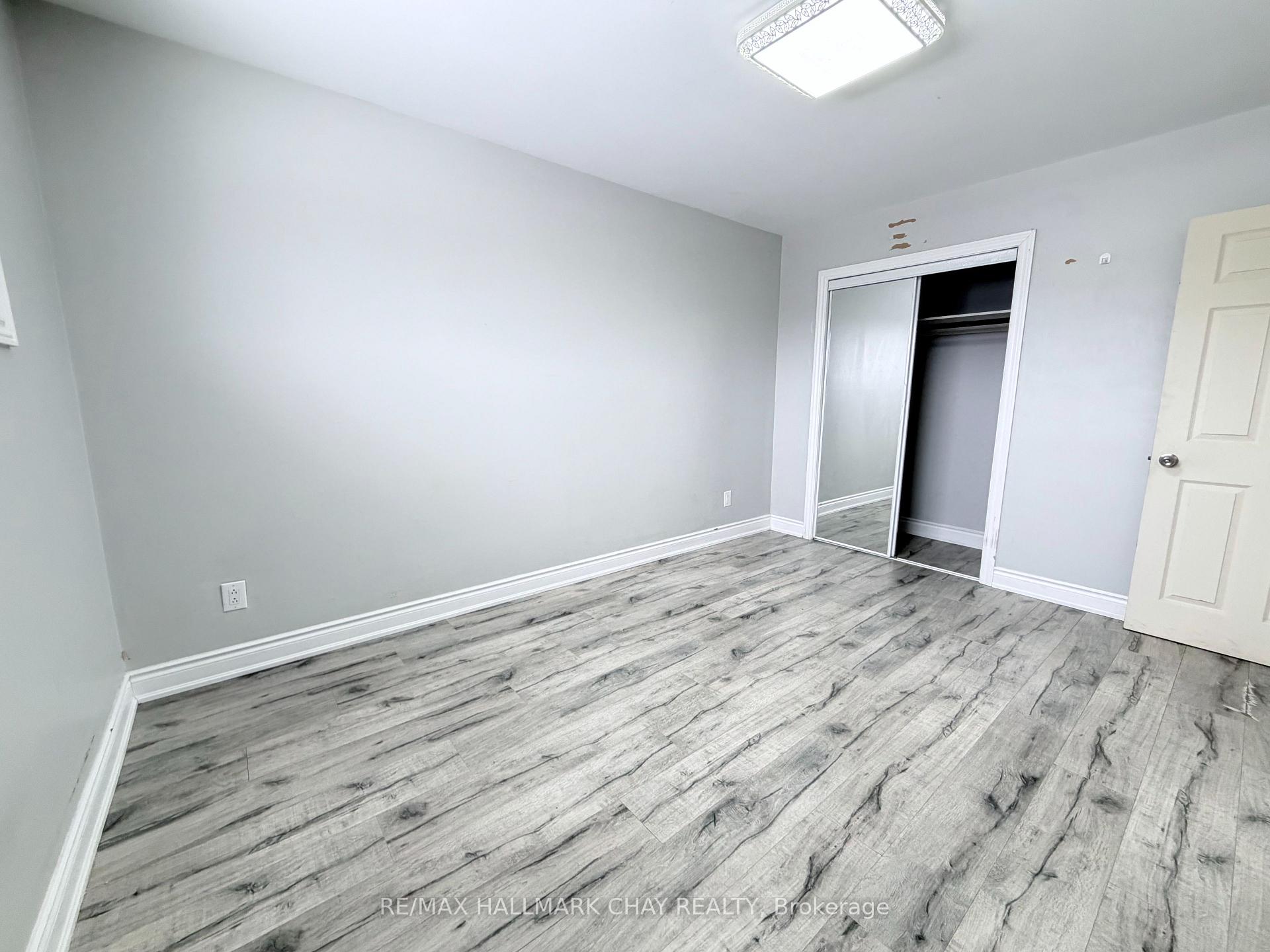 Photo 15 of Unit Main, 152 Rose Street, Barrie, Wellington — HOMEH