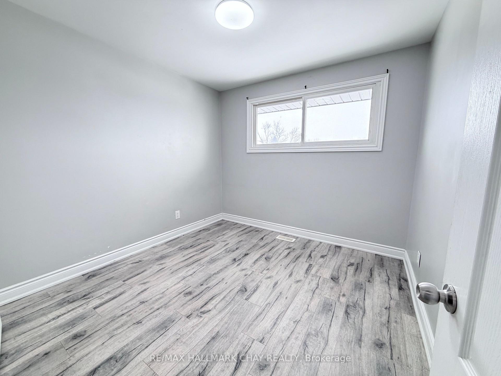 Photo 16 of Unit Main, 152 Rose Street, Barrie, Wellington — HOMEH