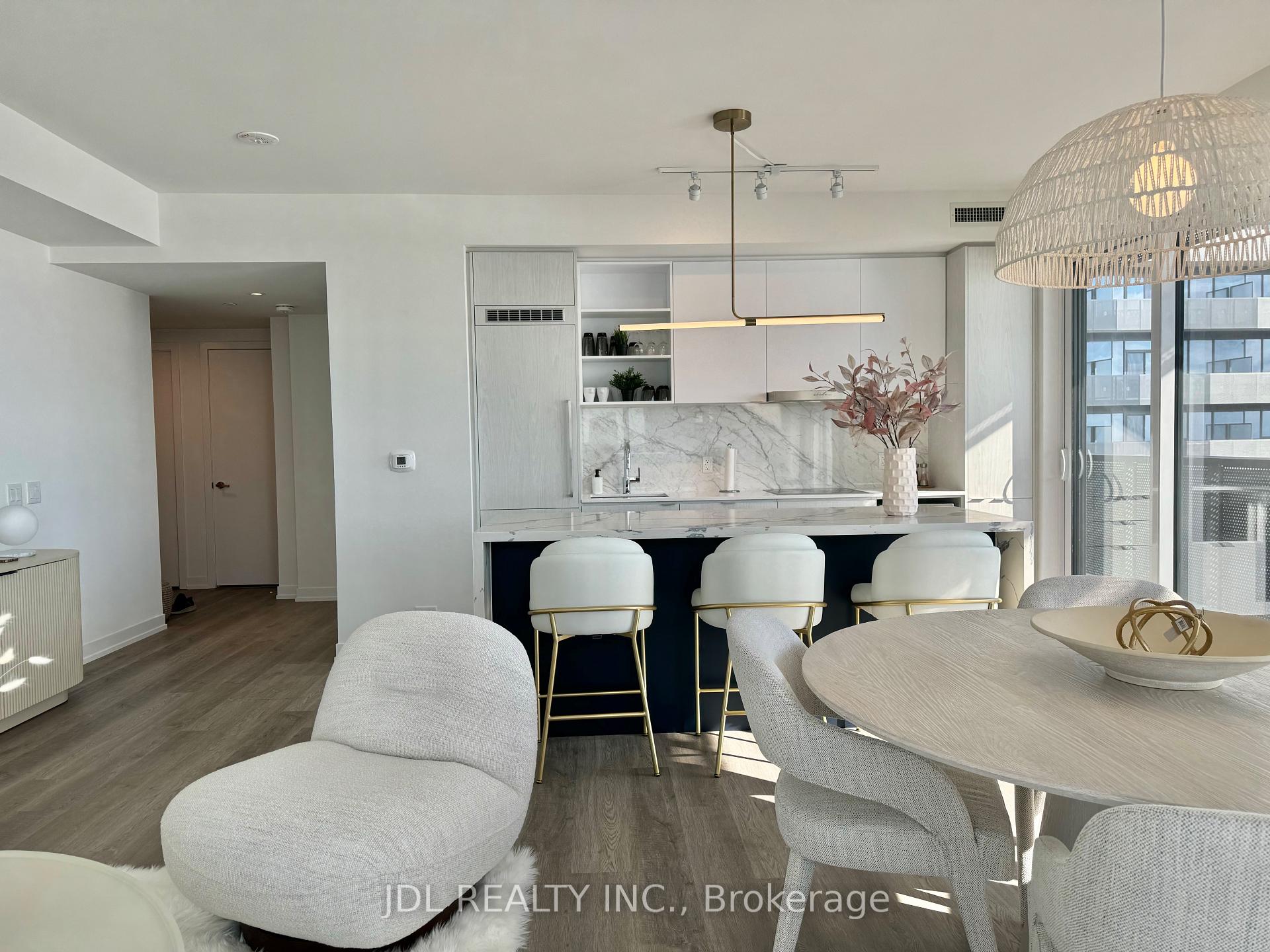 Photo 8 of Unit 5811, 55 cooper Street, Toronto, Waterfront Communities — HOMEH