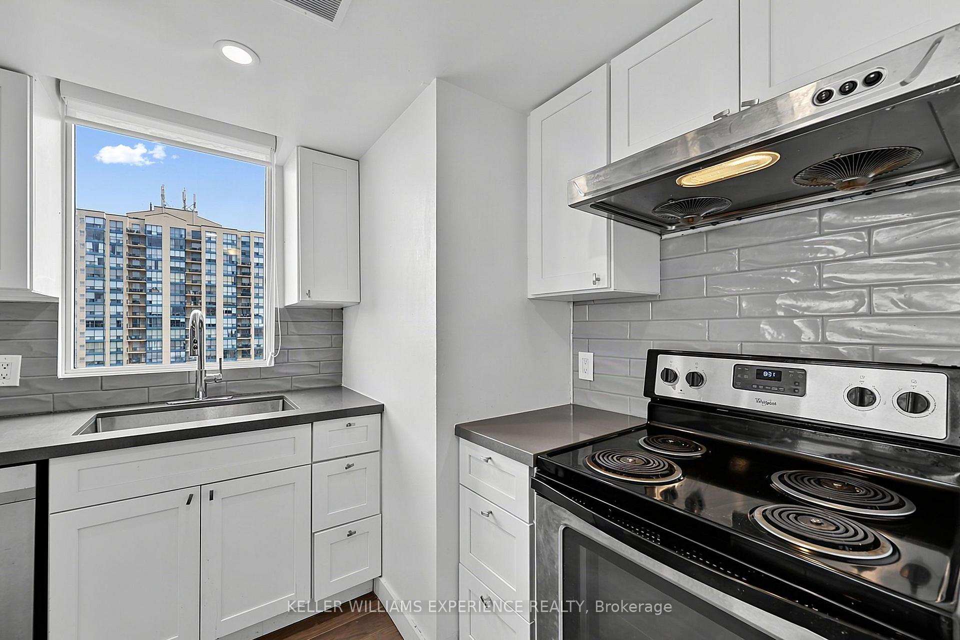 Photo 14 of Unit #904, 75 Ellen Street, Barrie, City Centre — HOMEH