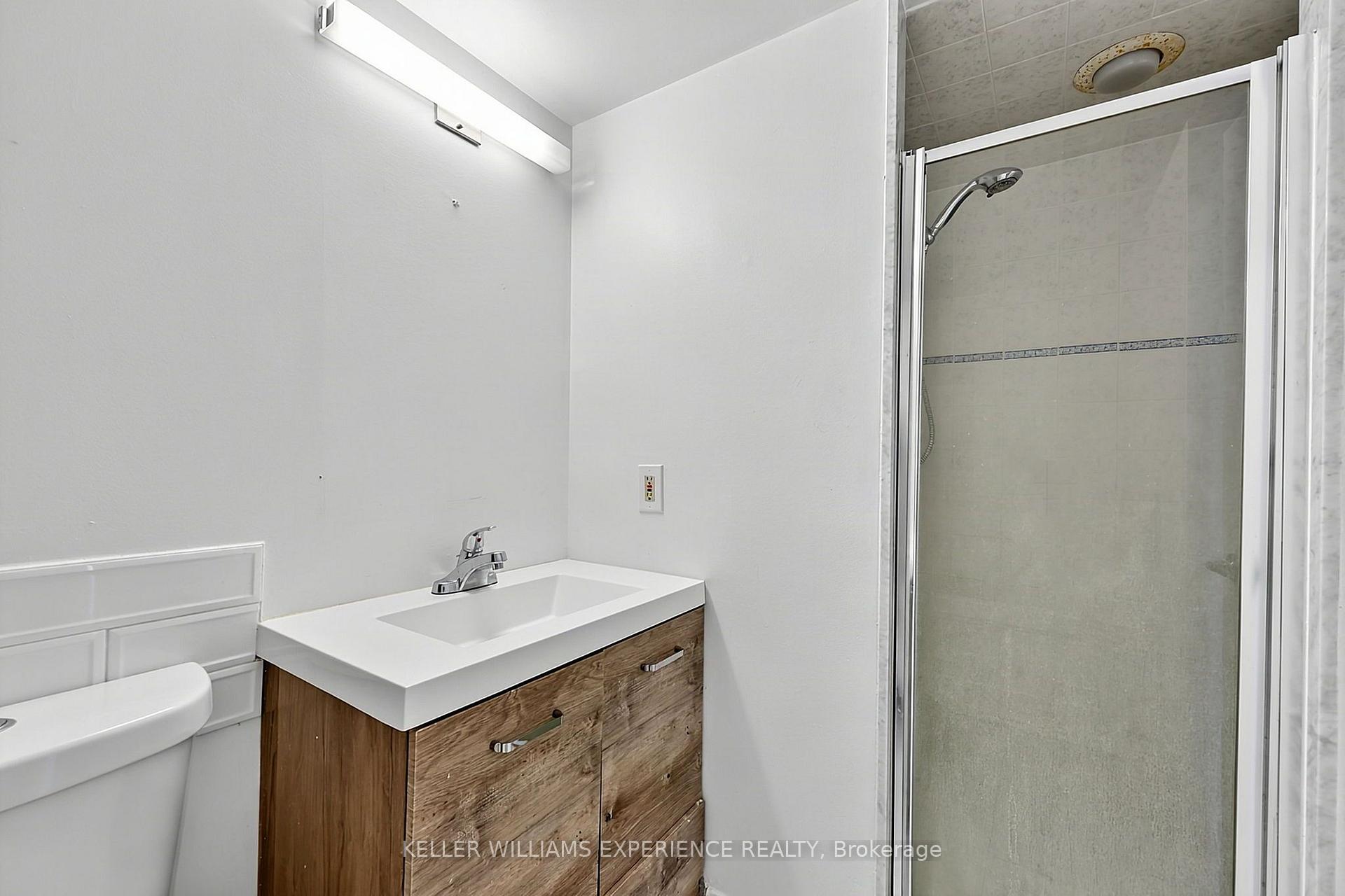 Photo 32 of Unit #904, 75 Ellen Street, Barrie, City Centre — HOMEH