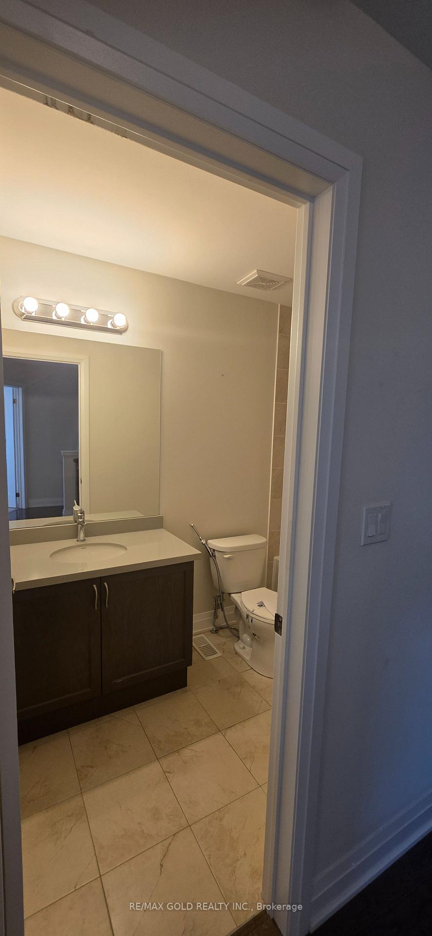Photo 43 of 9 Oliana Way, Brampton, Bram West — HOMEH